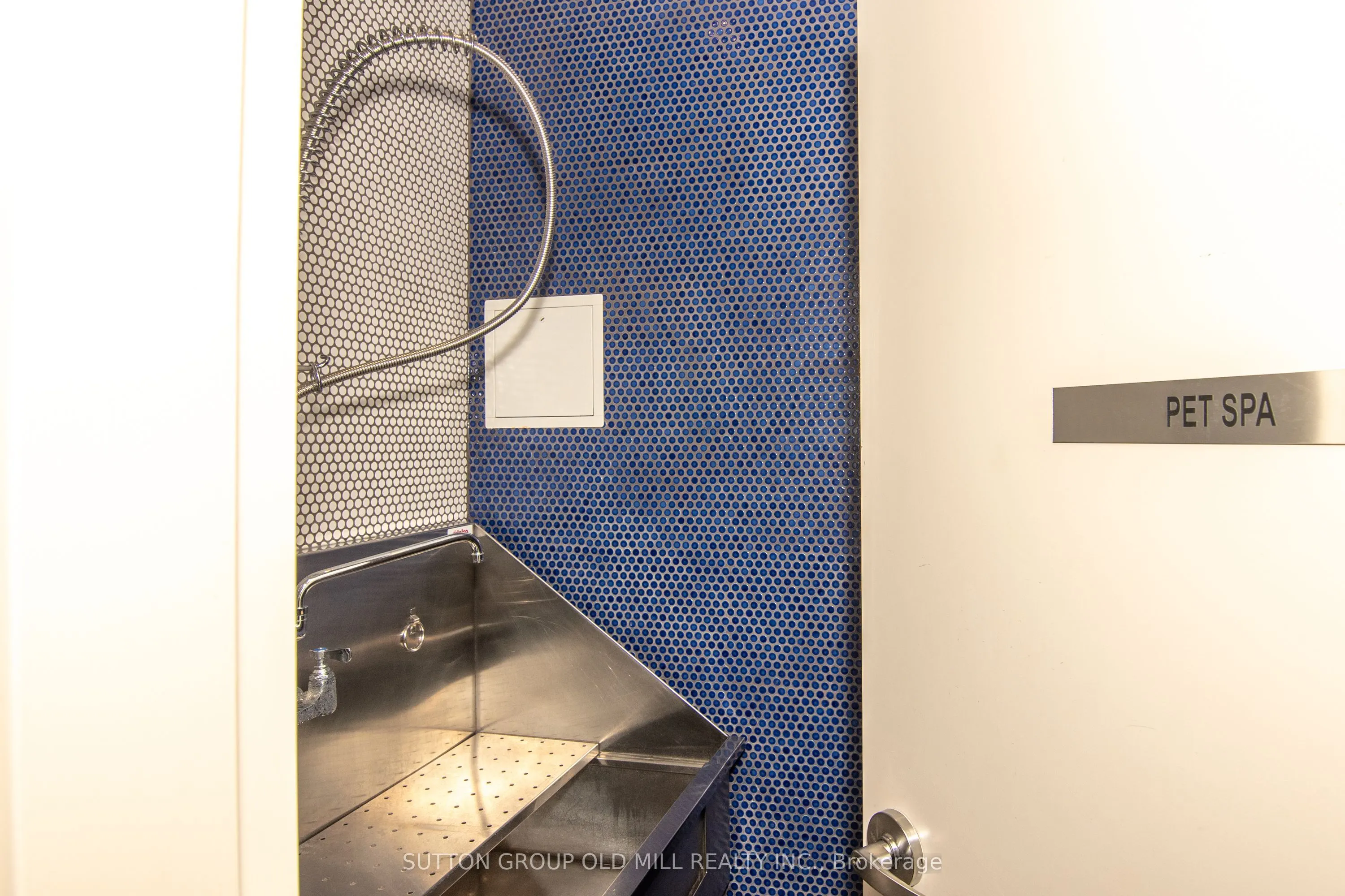 35 Fontenay Court #1207