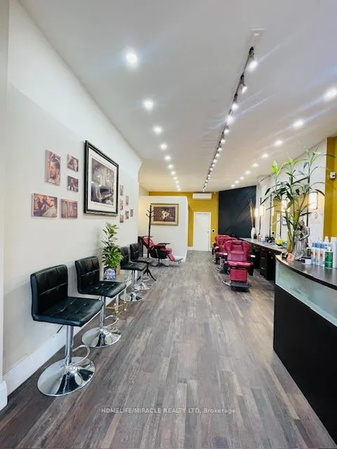 1568 Bloor Street W