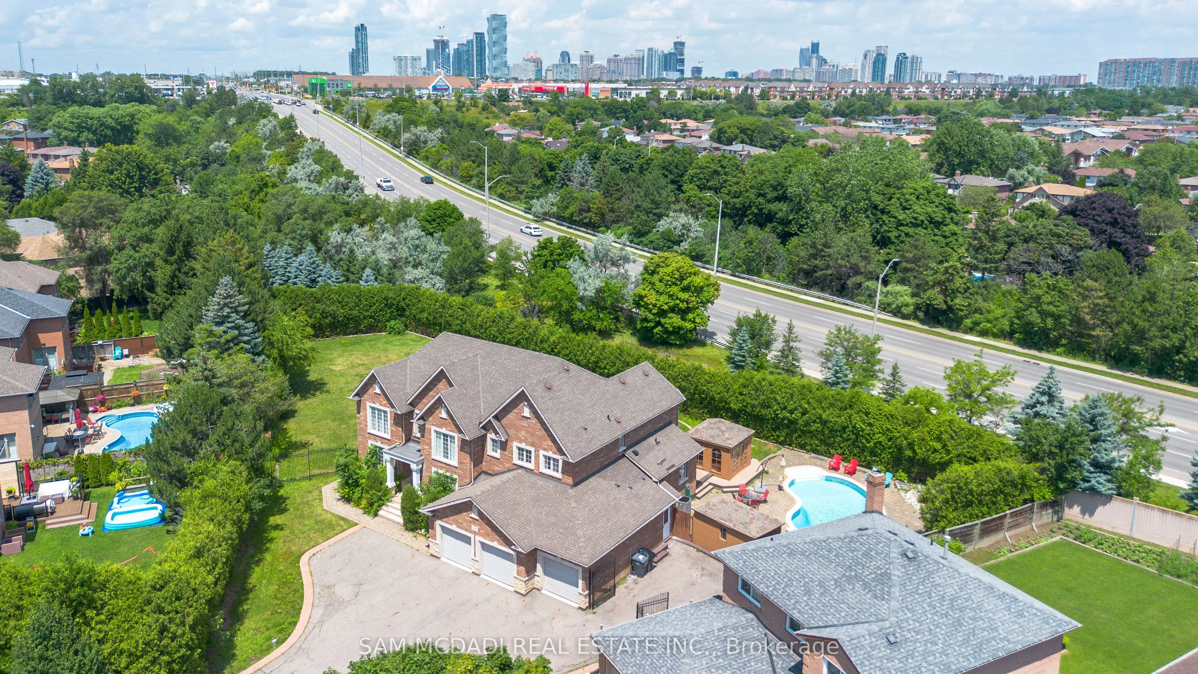 2489 Olinda Court