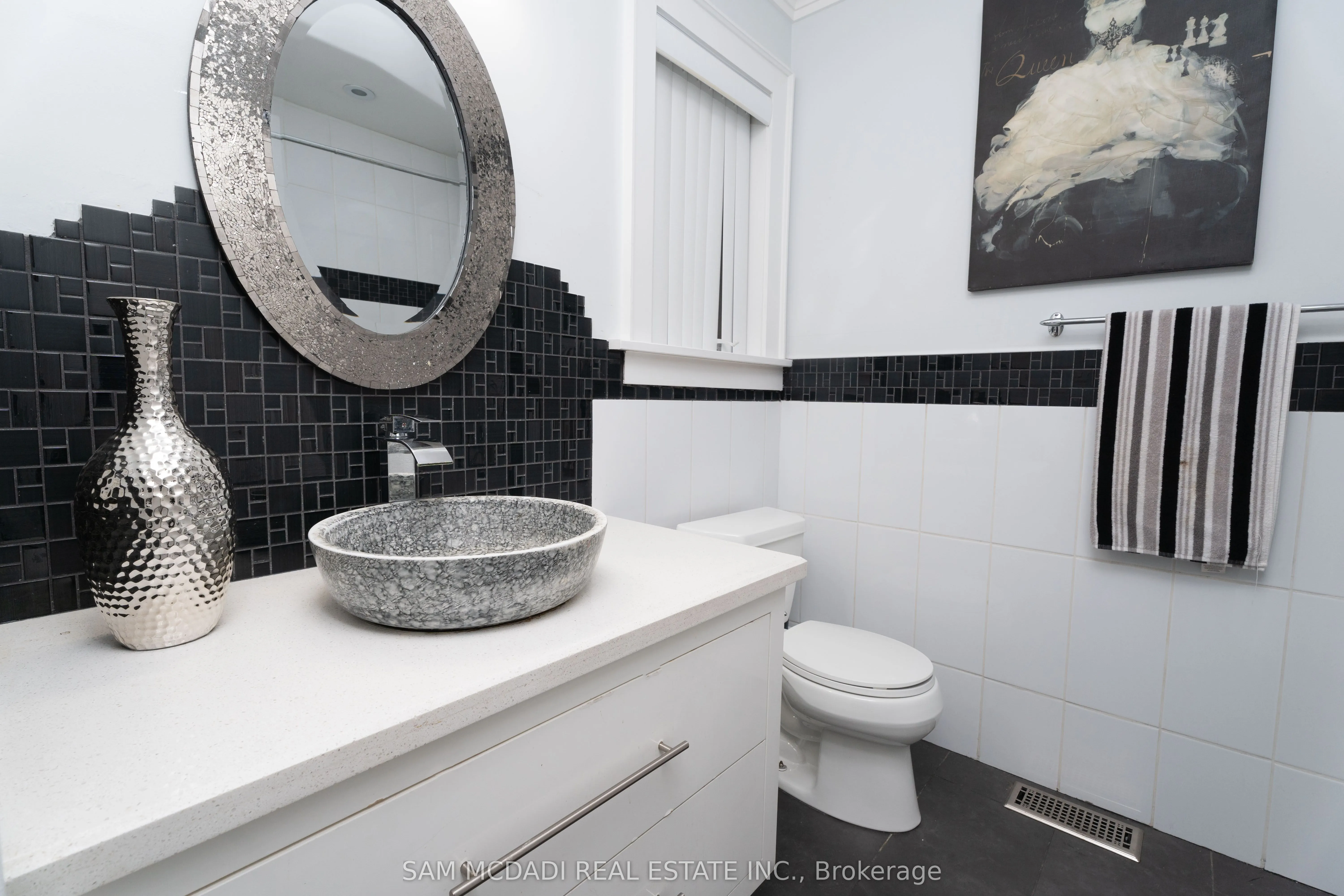 2489 Olinda Court