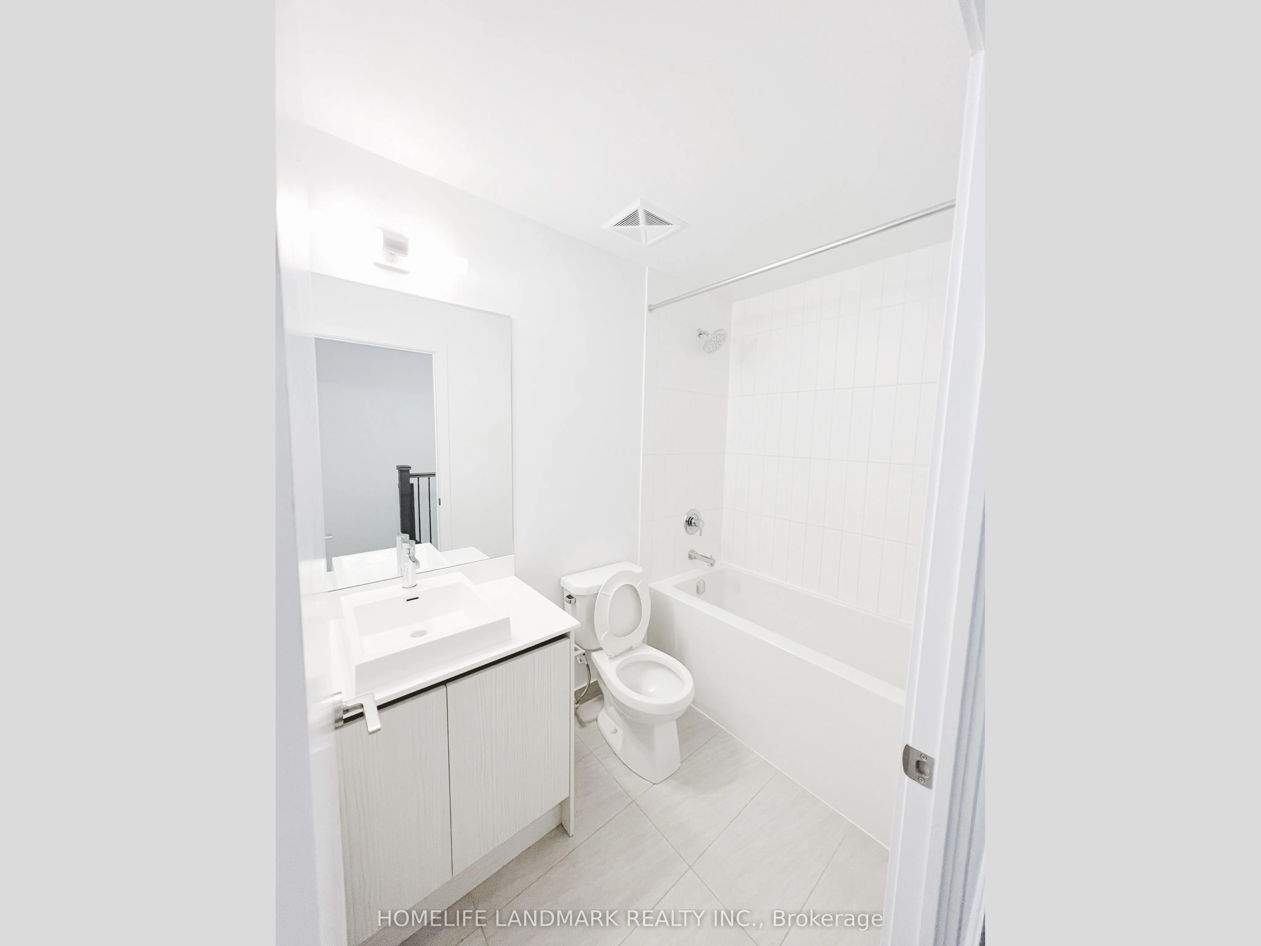 251 Manitoba Street #125