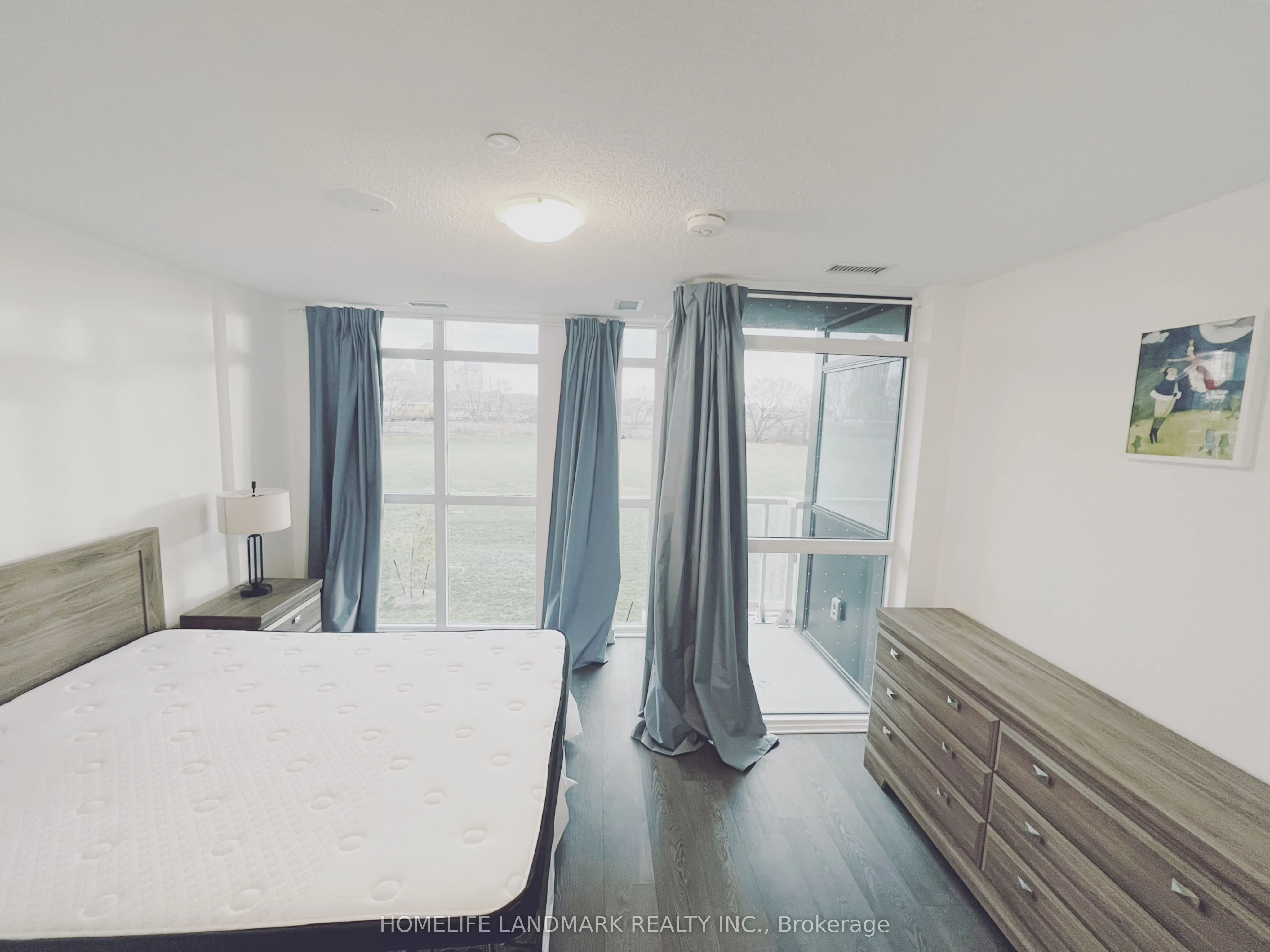 251 Manitoba Street #125