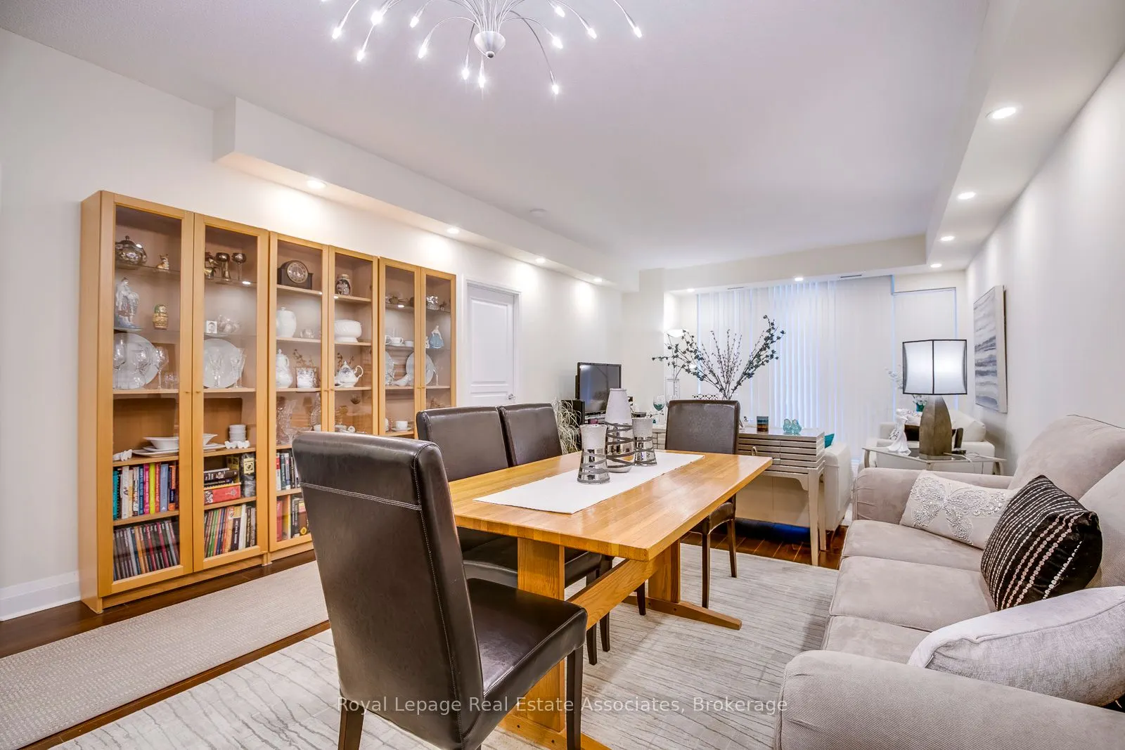 1 Hurontario Street #308