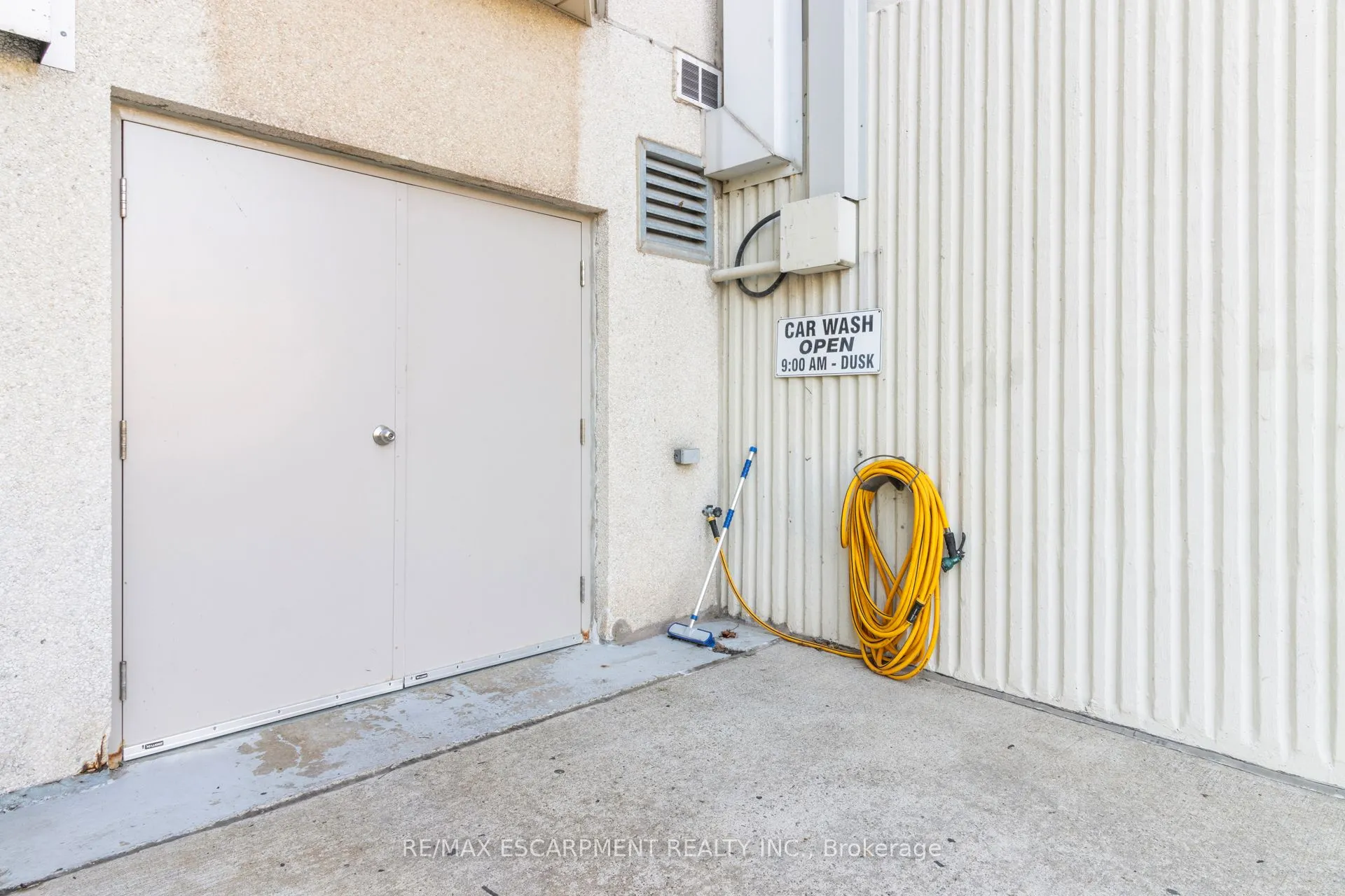 5070 Pinedale Avenue #302