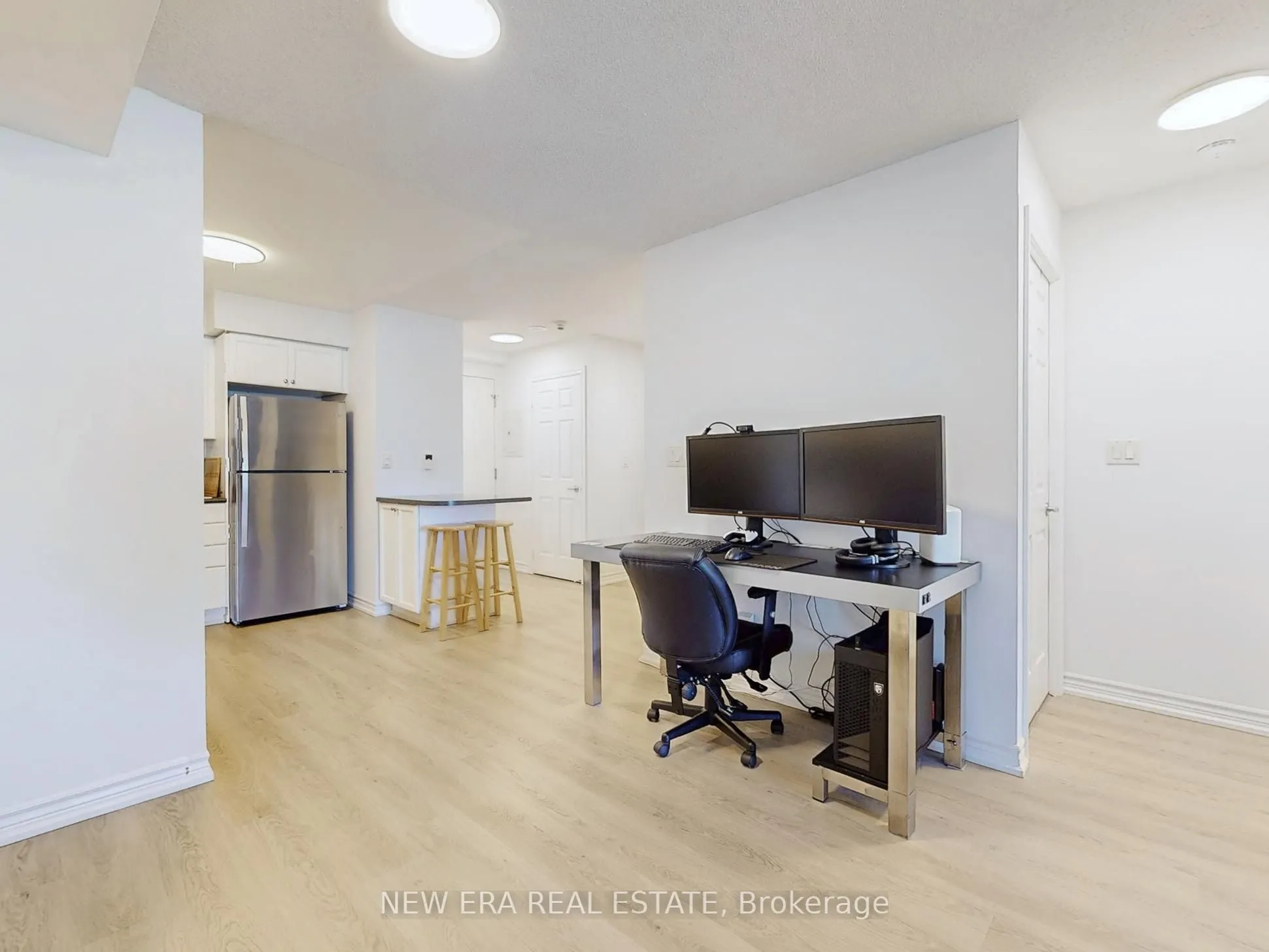 3888 Duke Of York Boulevard #923