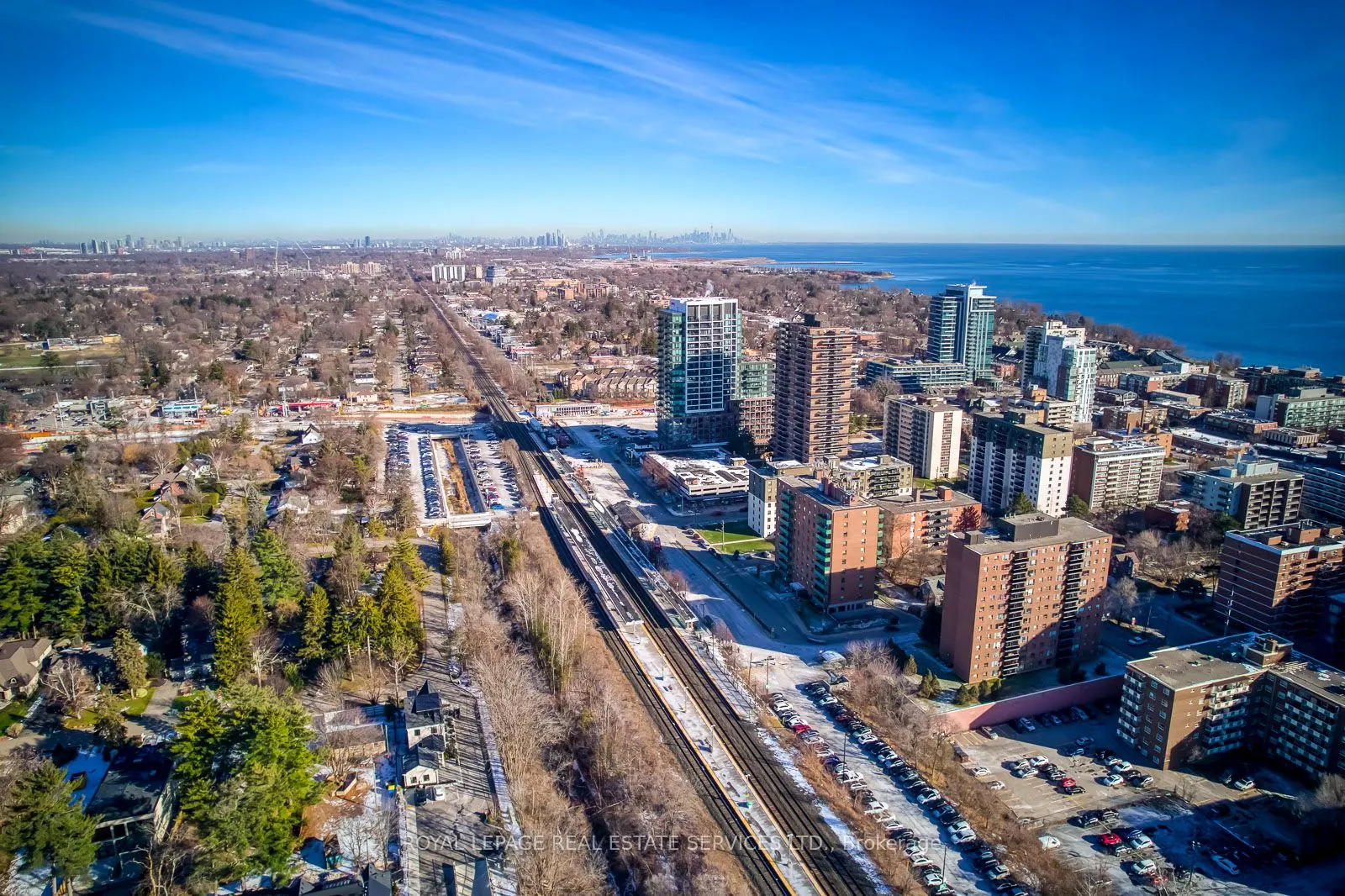 322 Lakeshore Road W