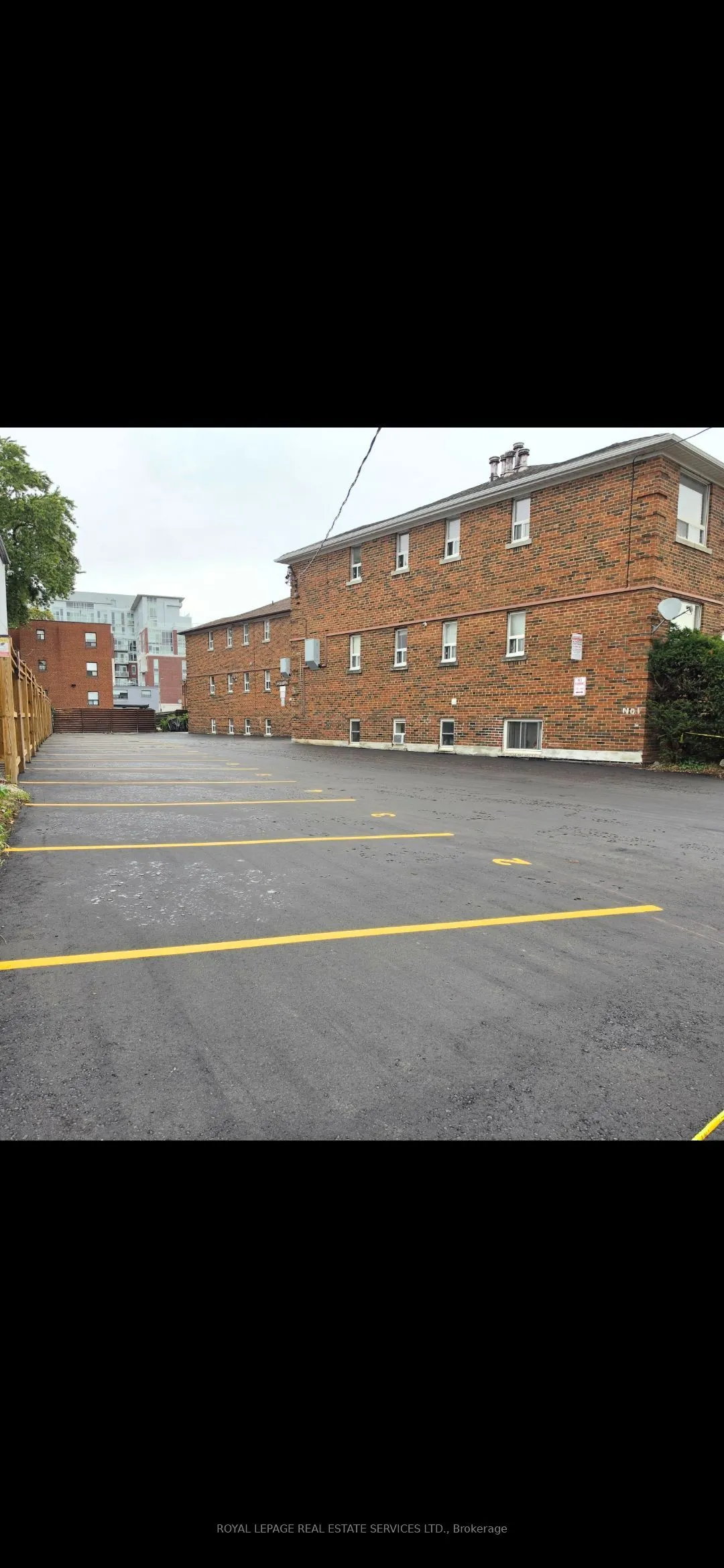 322 Lakeshore Road W