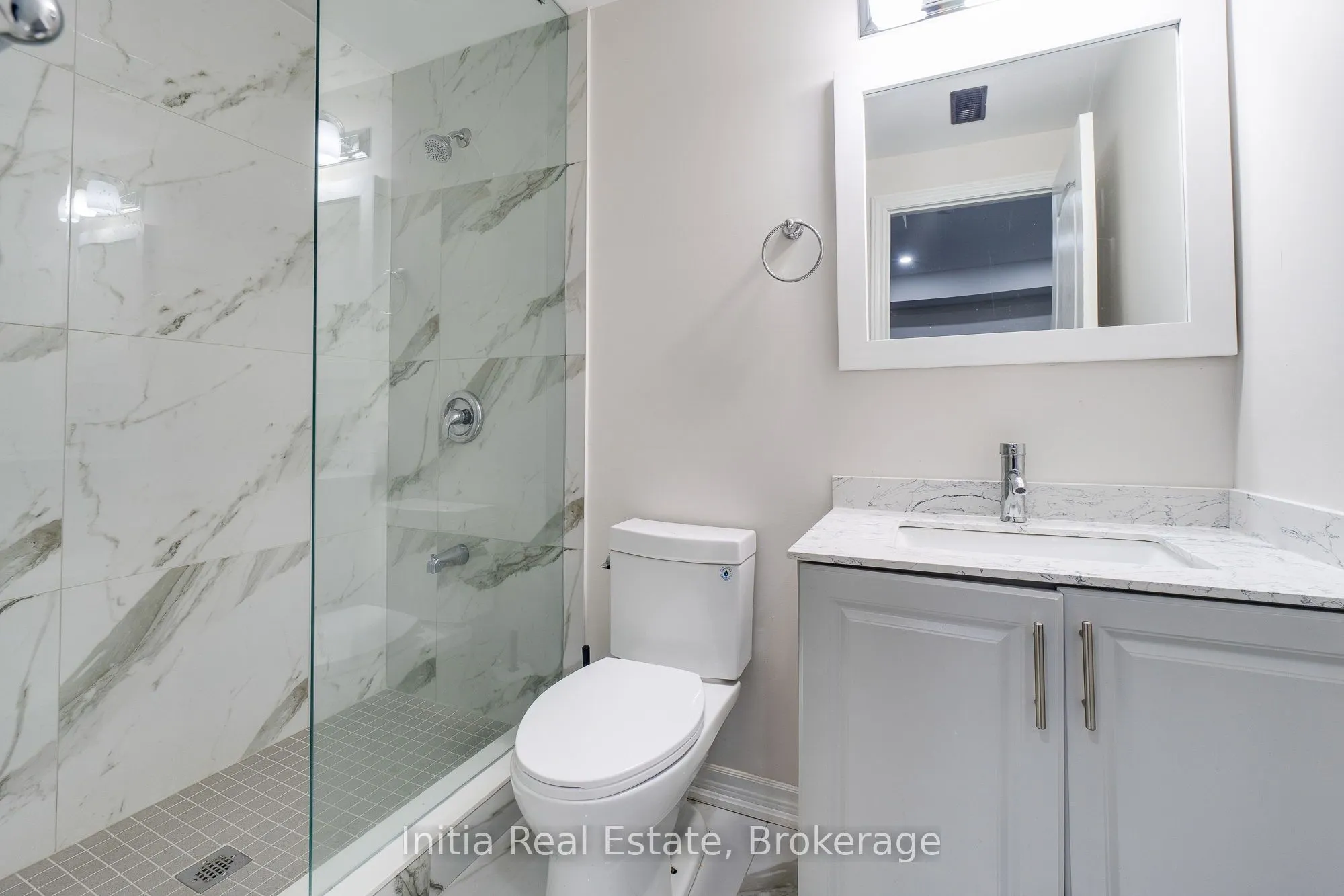12 Erintown Crescent S