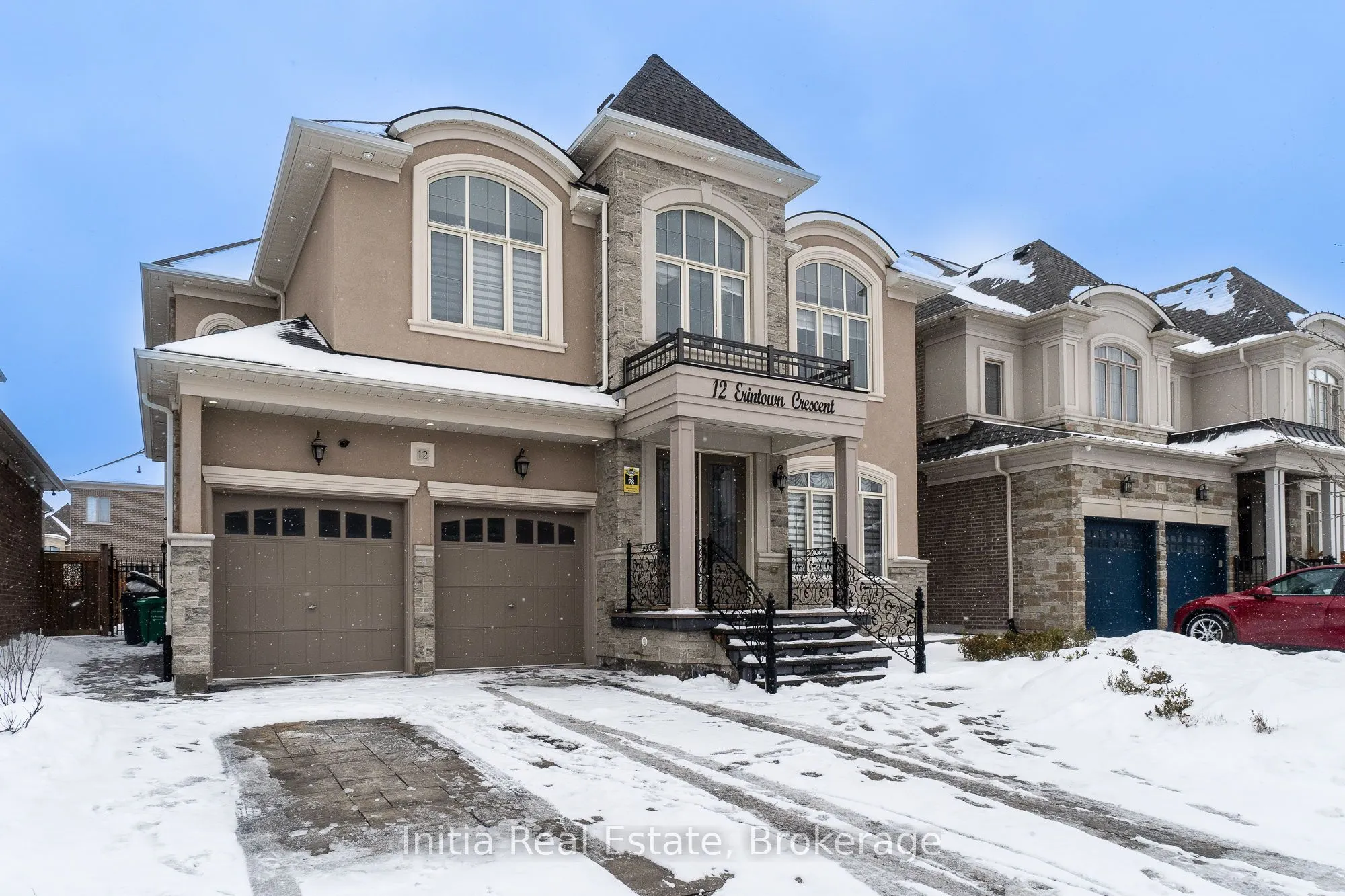 12 Erintown Crescent S