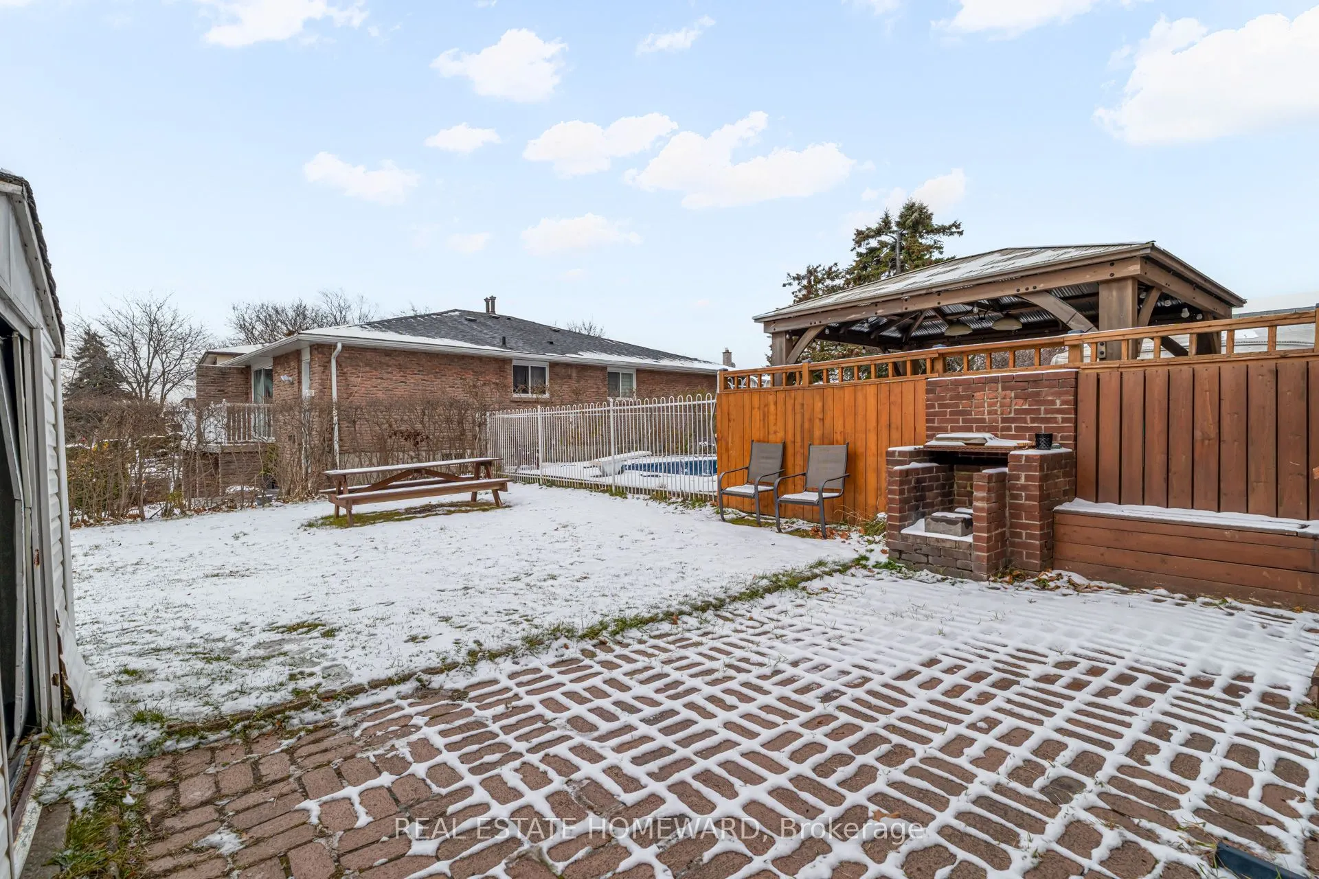 783 Dodsworth Crescent