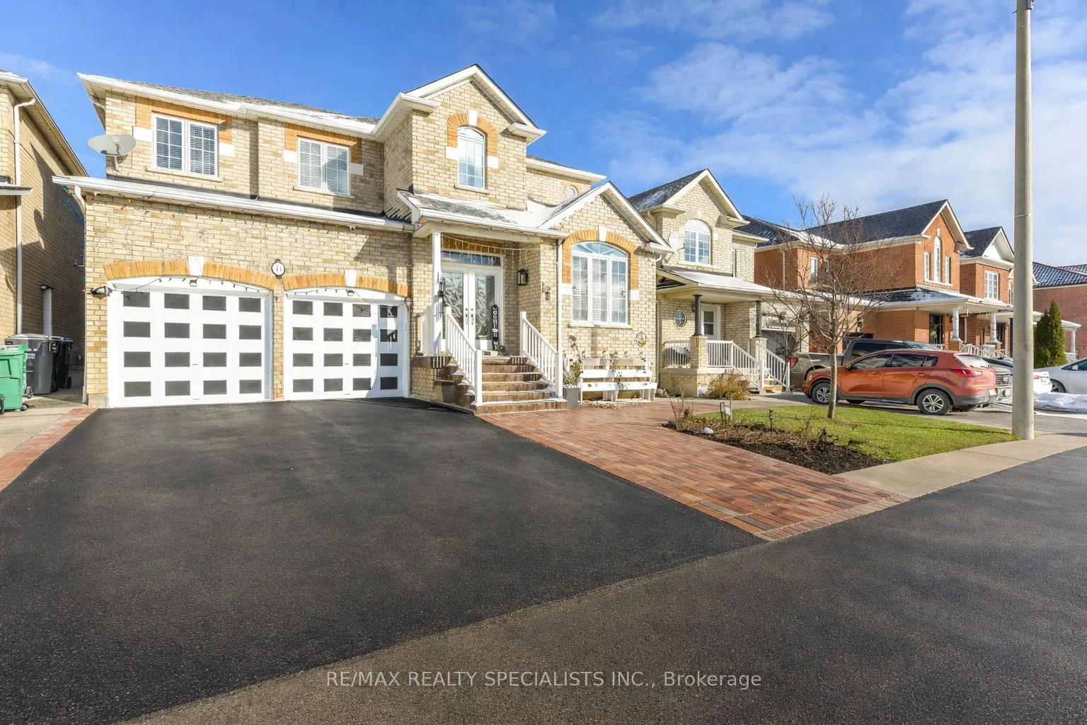 41 Madronna Gardens