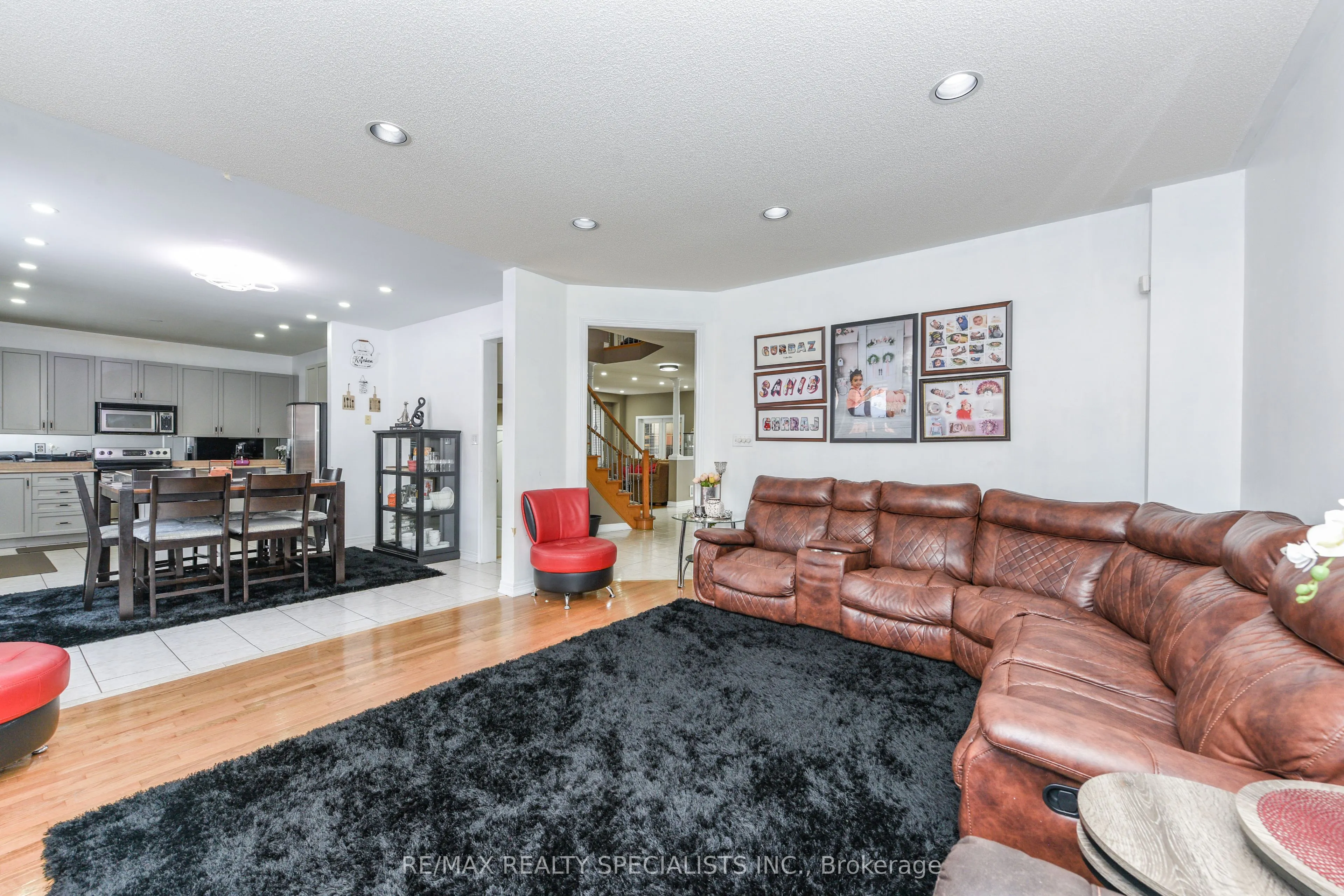 41 Madronna Gardens