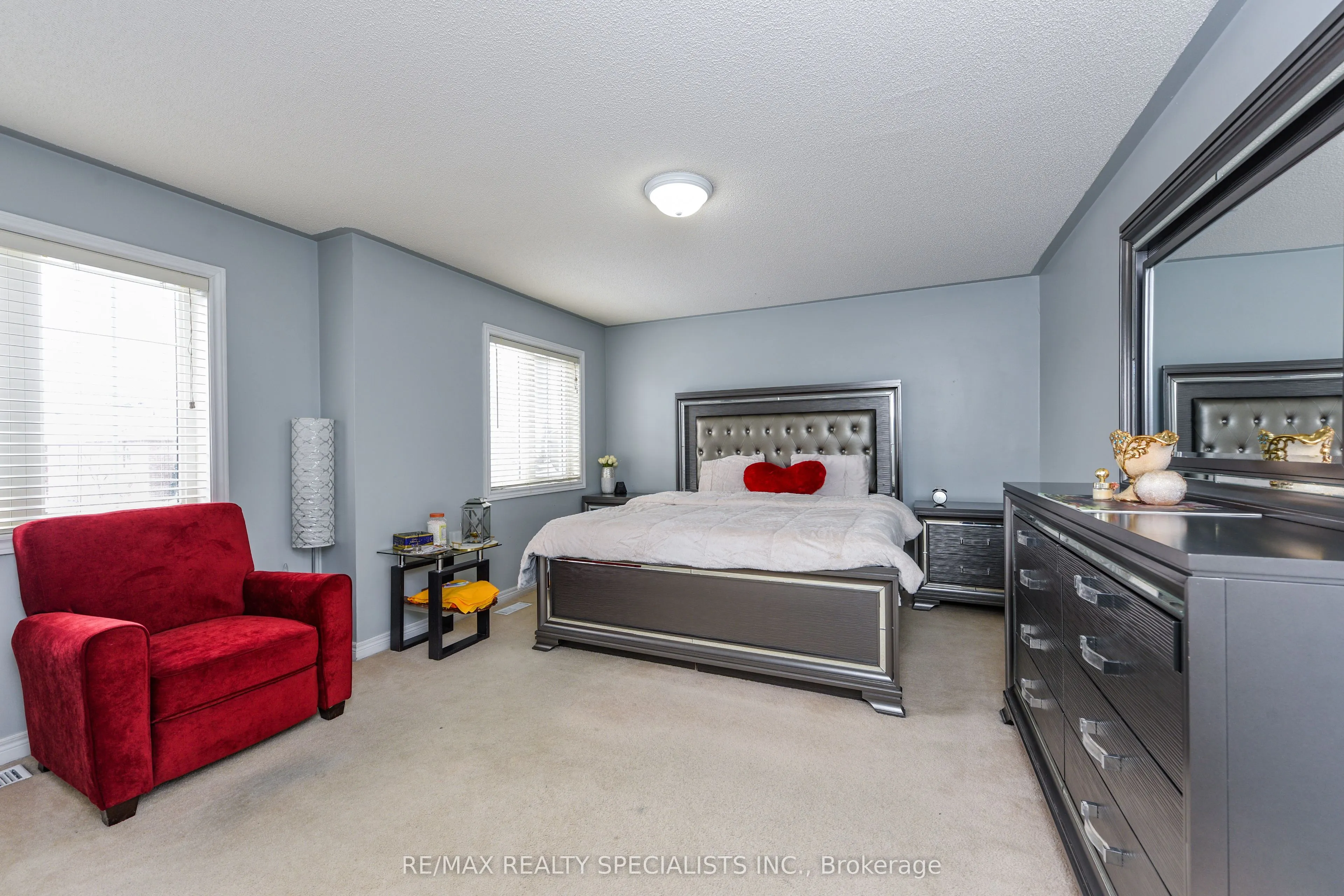 41 Madronna Gardens