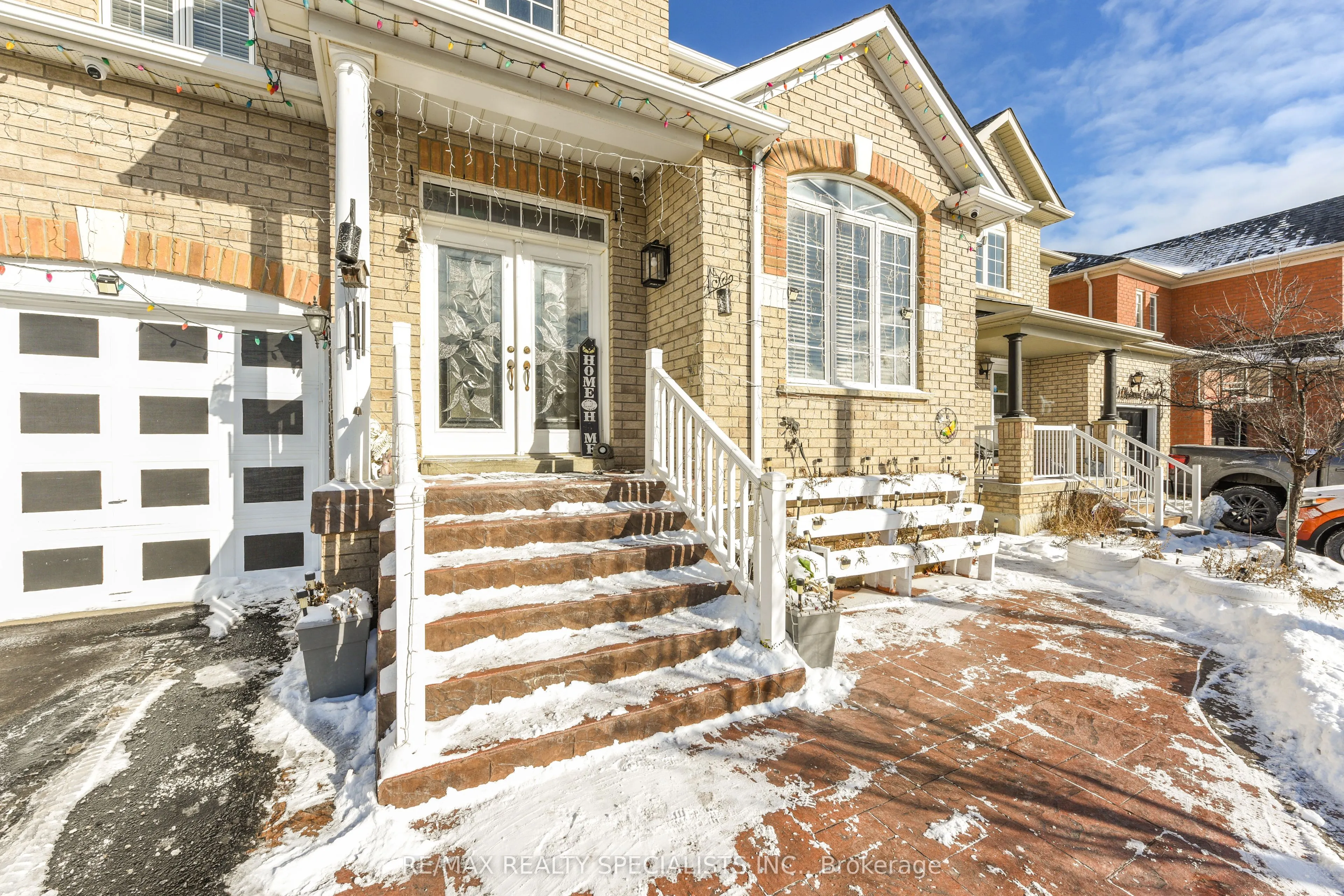 41 Madronna Gardens