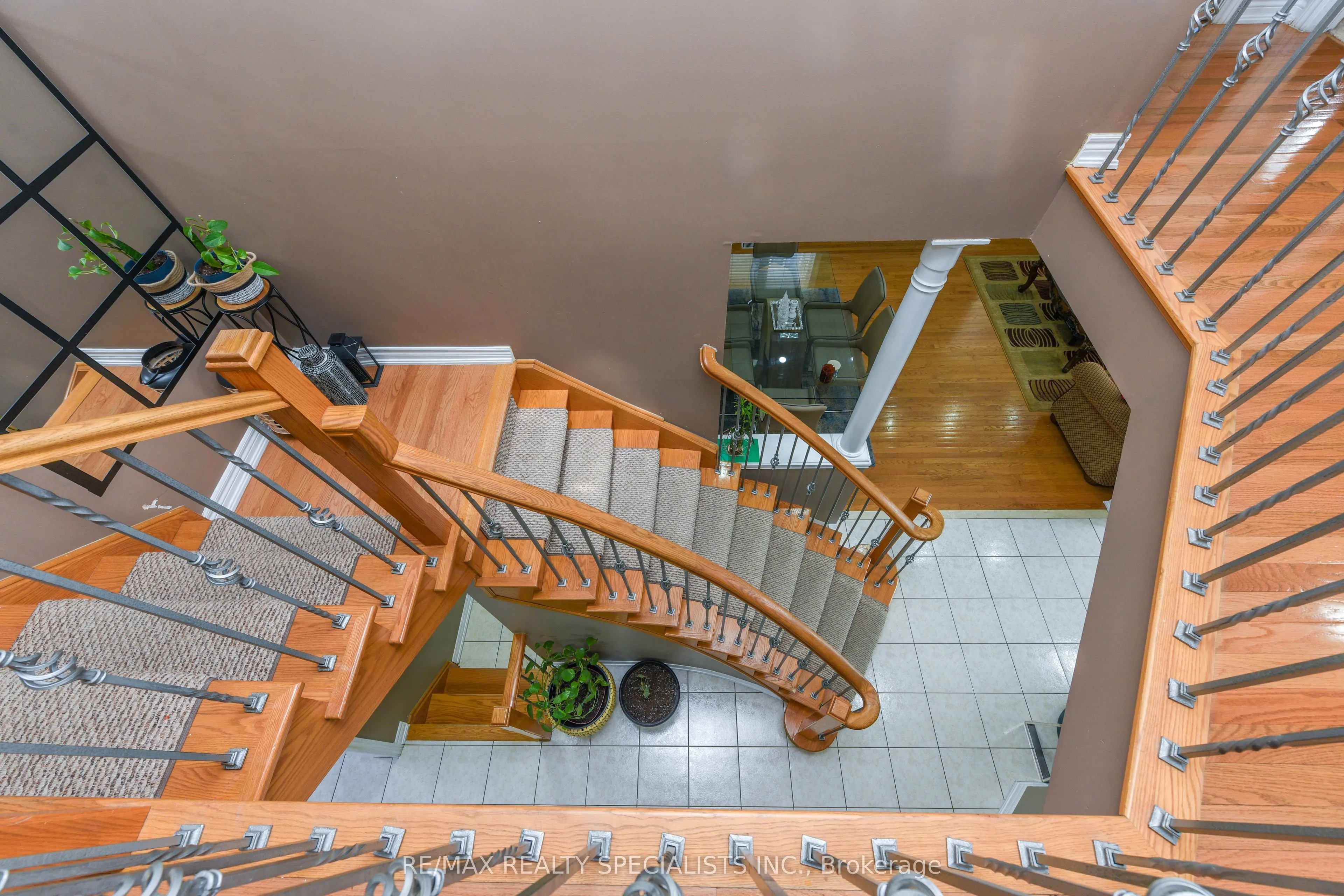 41 Madronna Gardens