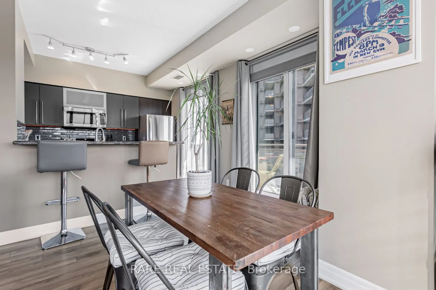 2119 Lake Shore Boulevard W #703