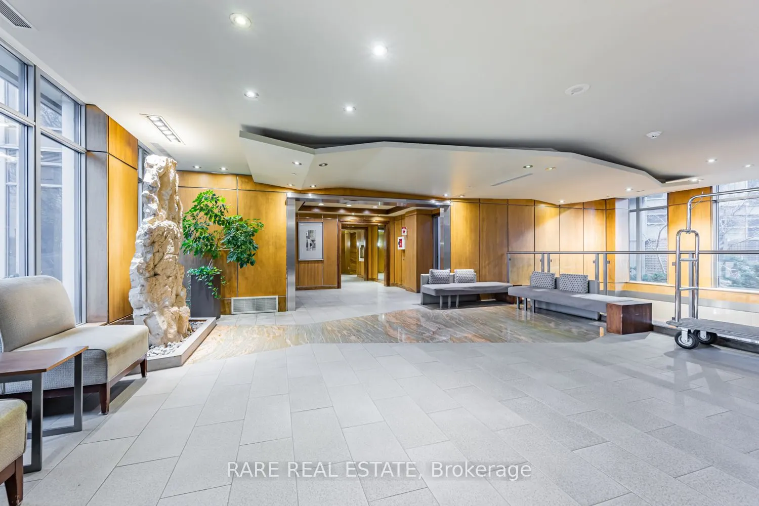 2119 Lake Shore Boulevard W #703