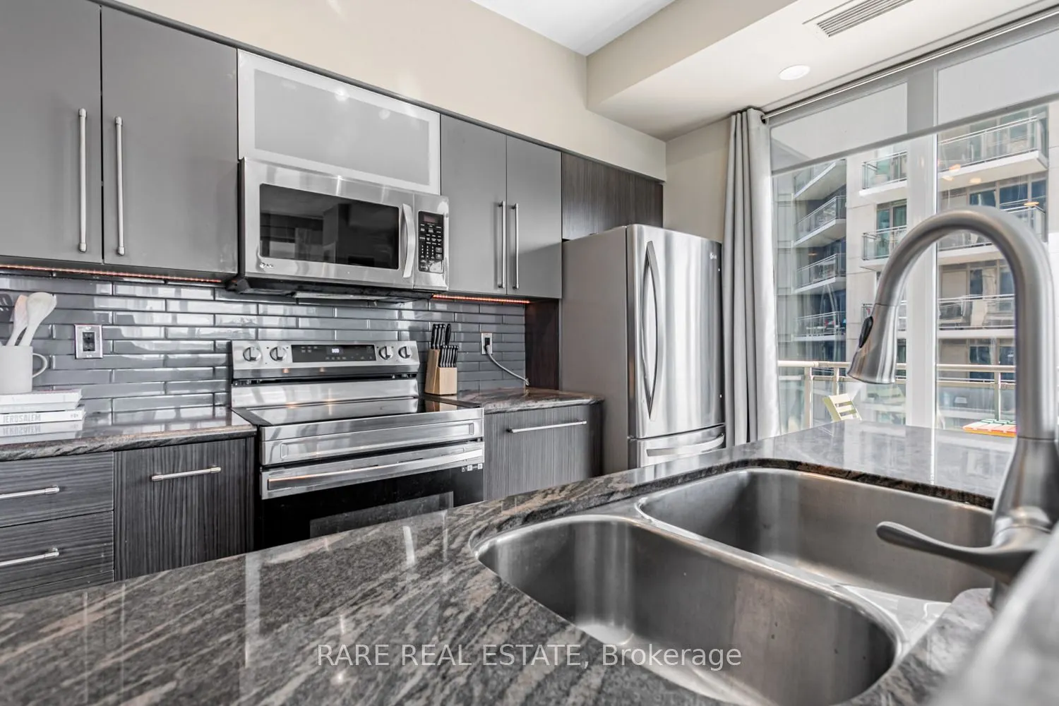 2119 Lake Shore Boulevard W #703