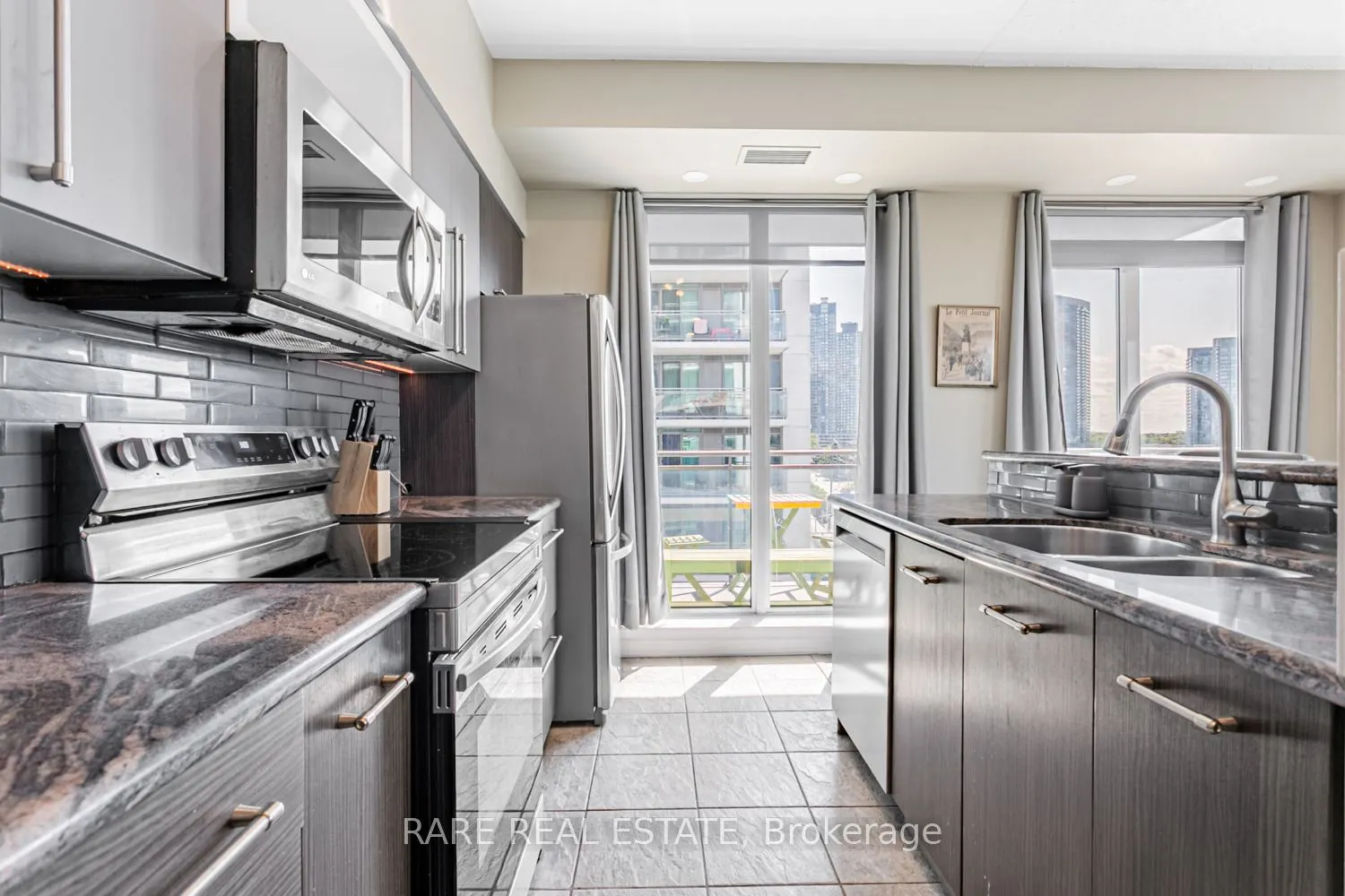 2119 Lake Shore Boulevard W #703