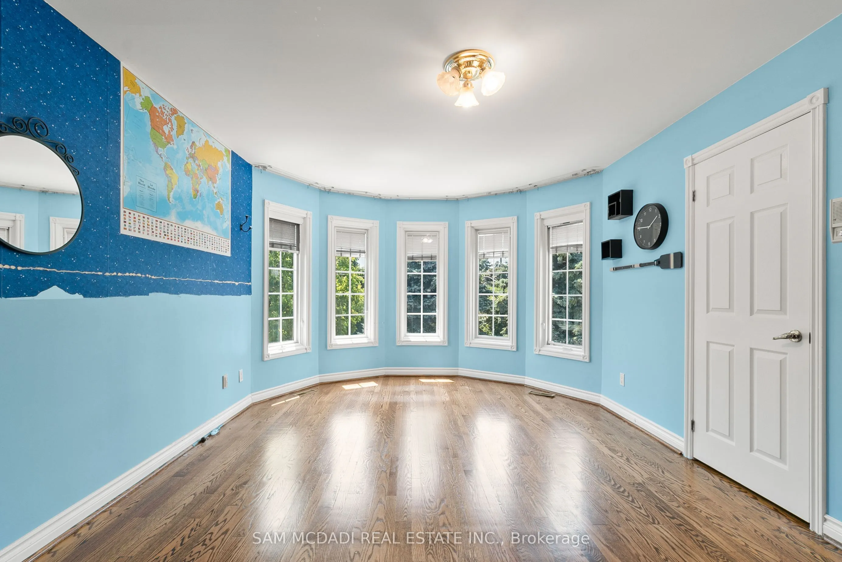 2339 Glengarry Road