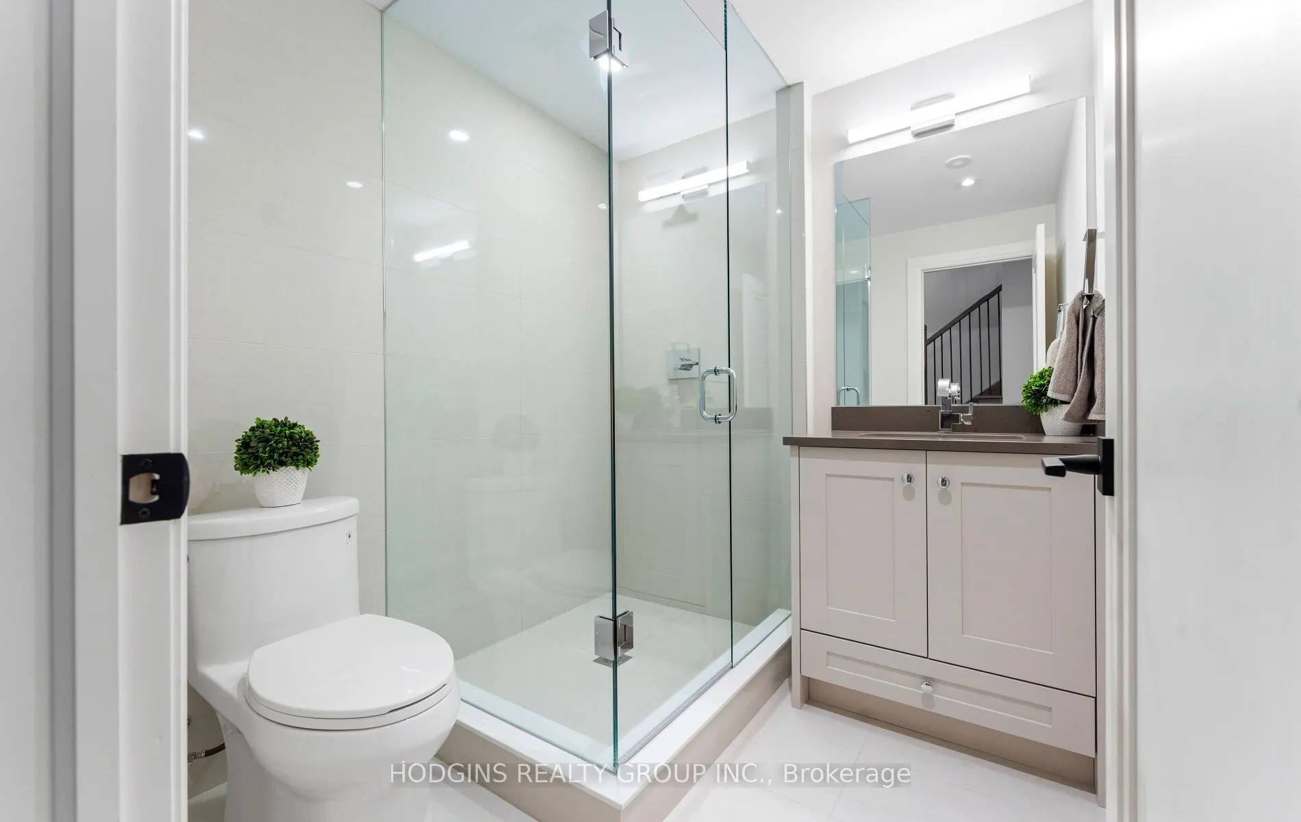 1136 Mona Road #4