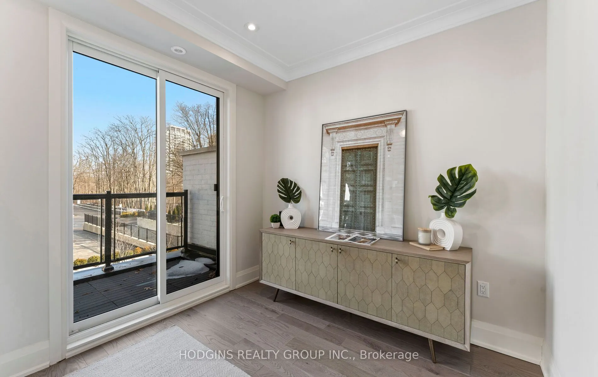 1136 Mona Road #4