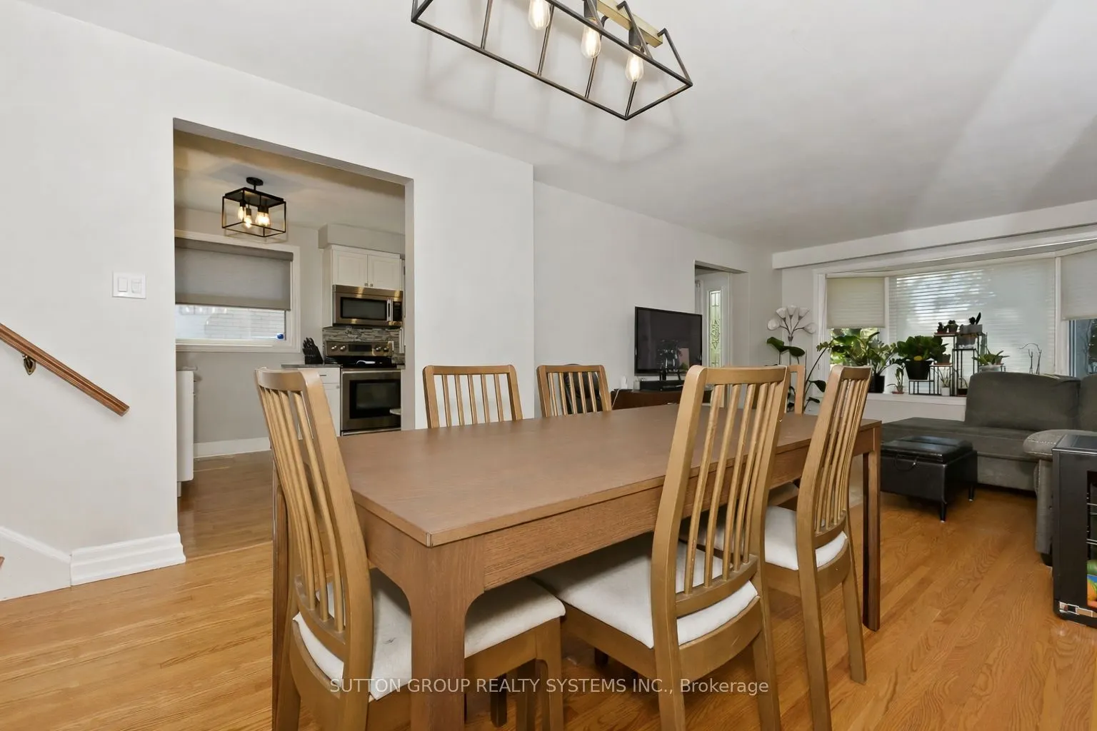1535 Thetford Court