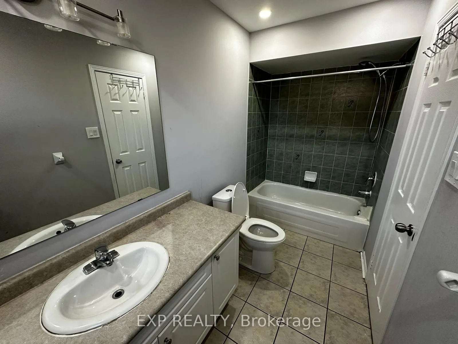 25 Prince Crescent
