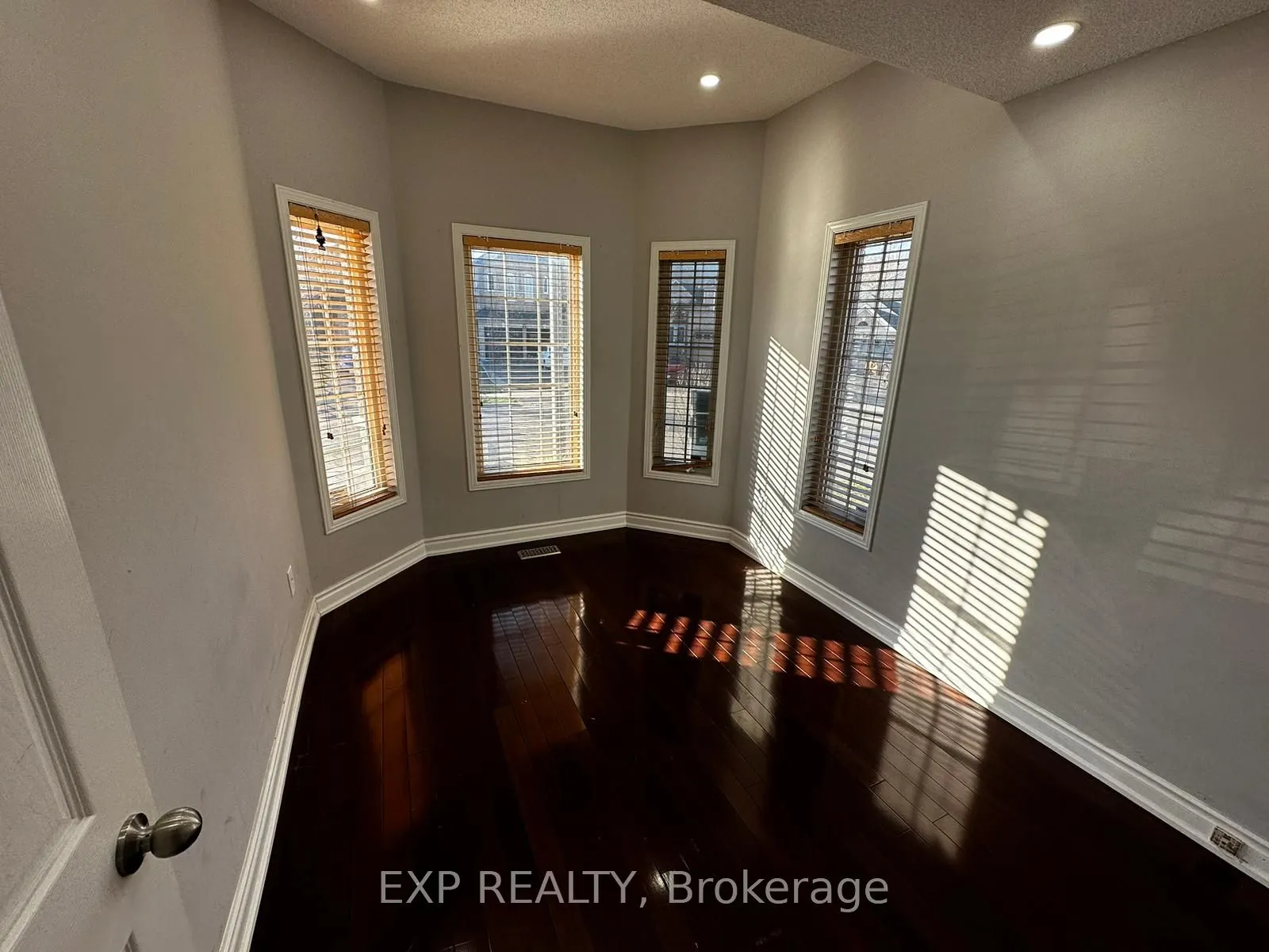 25 Prince Crescent