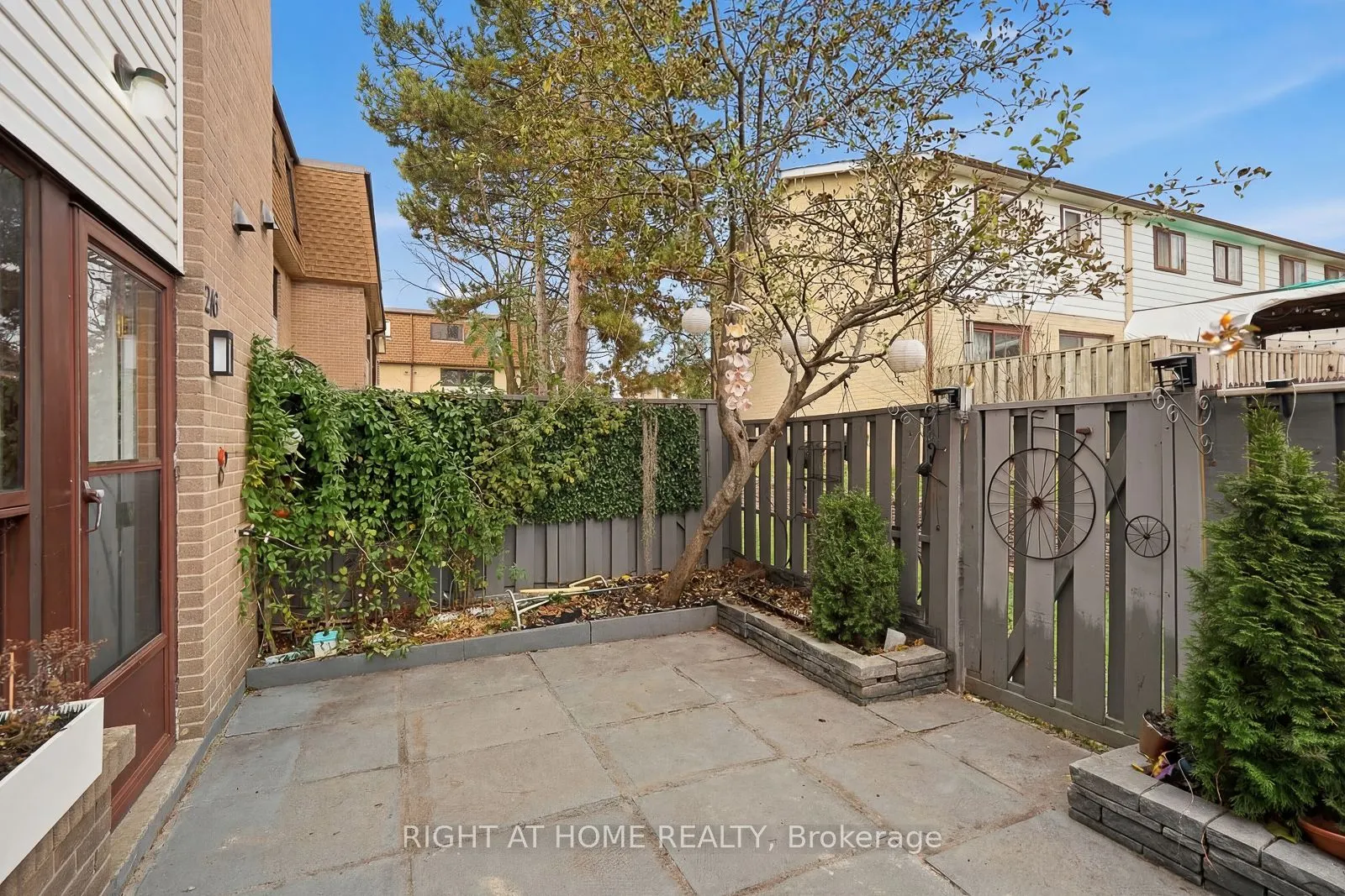 216 Fleetwood Crescent #177