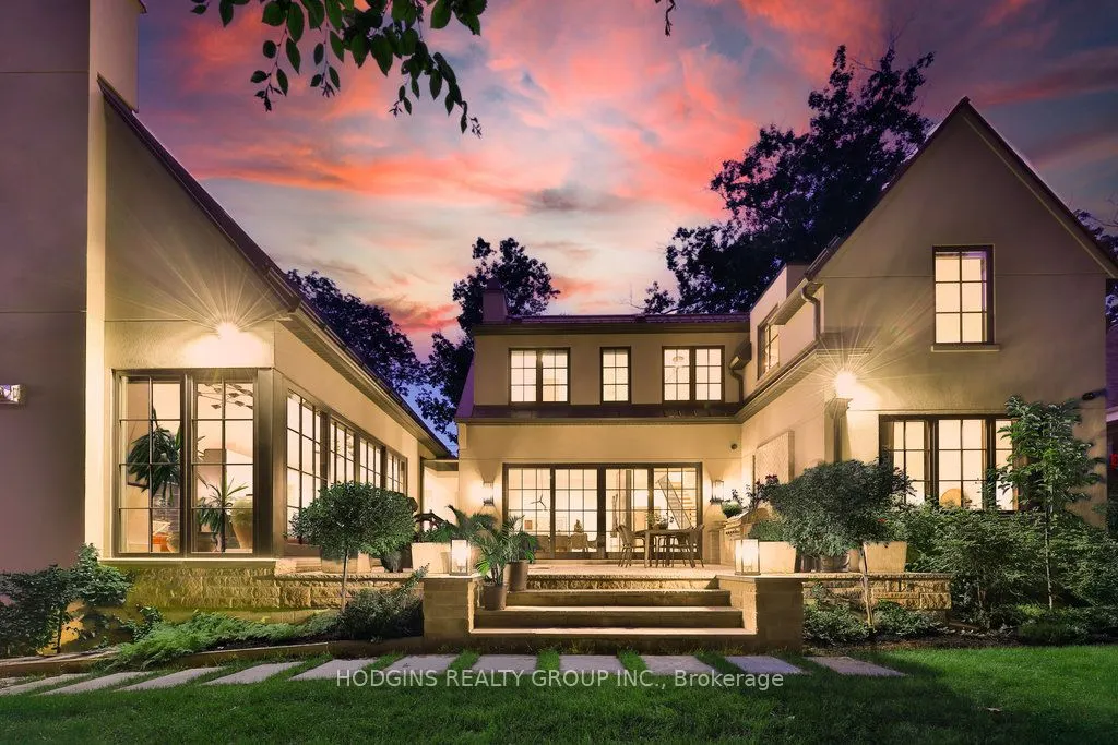 238 Mineola Road W