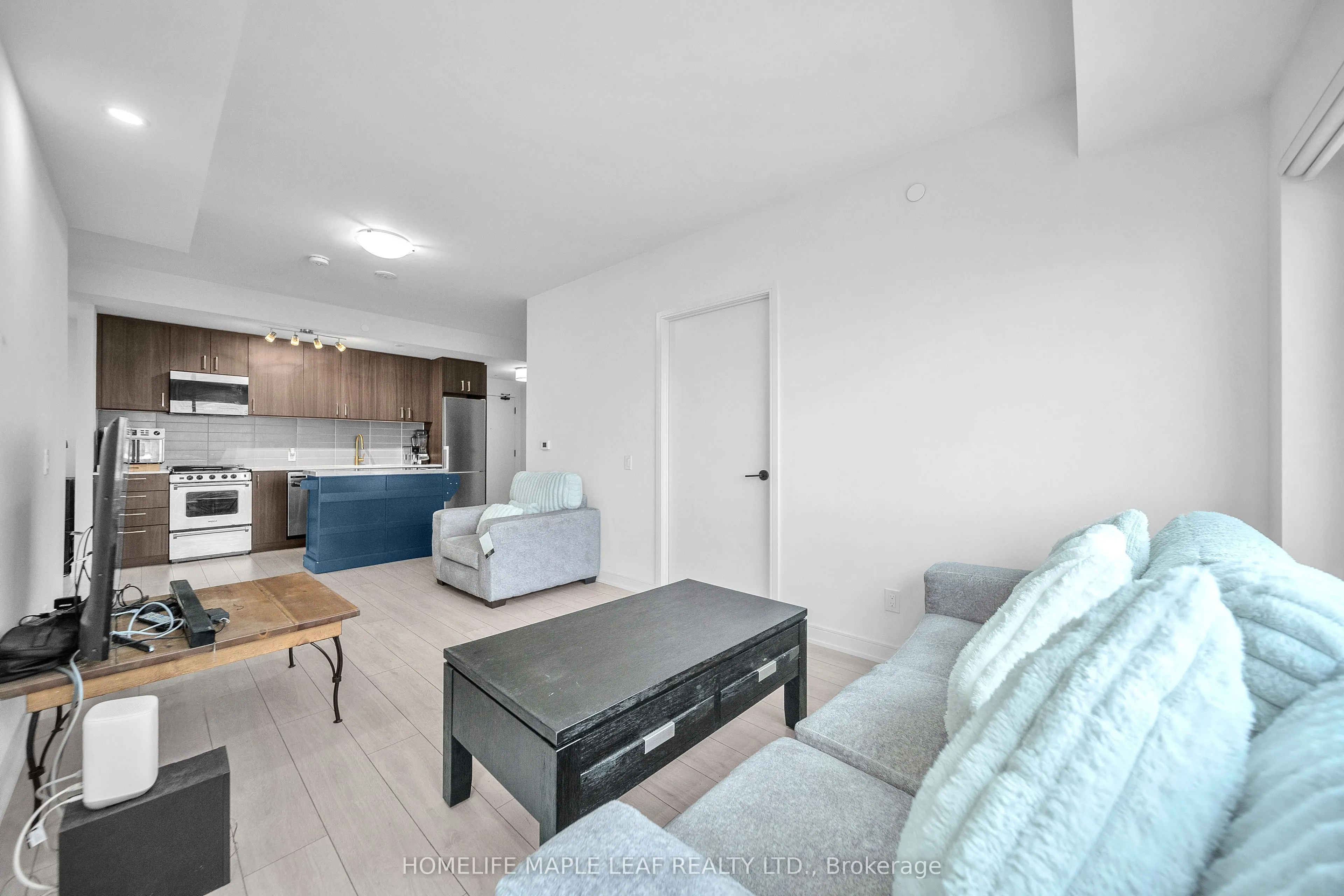 8010 Derry Road #1402