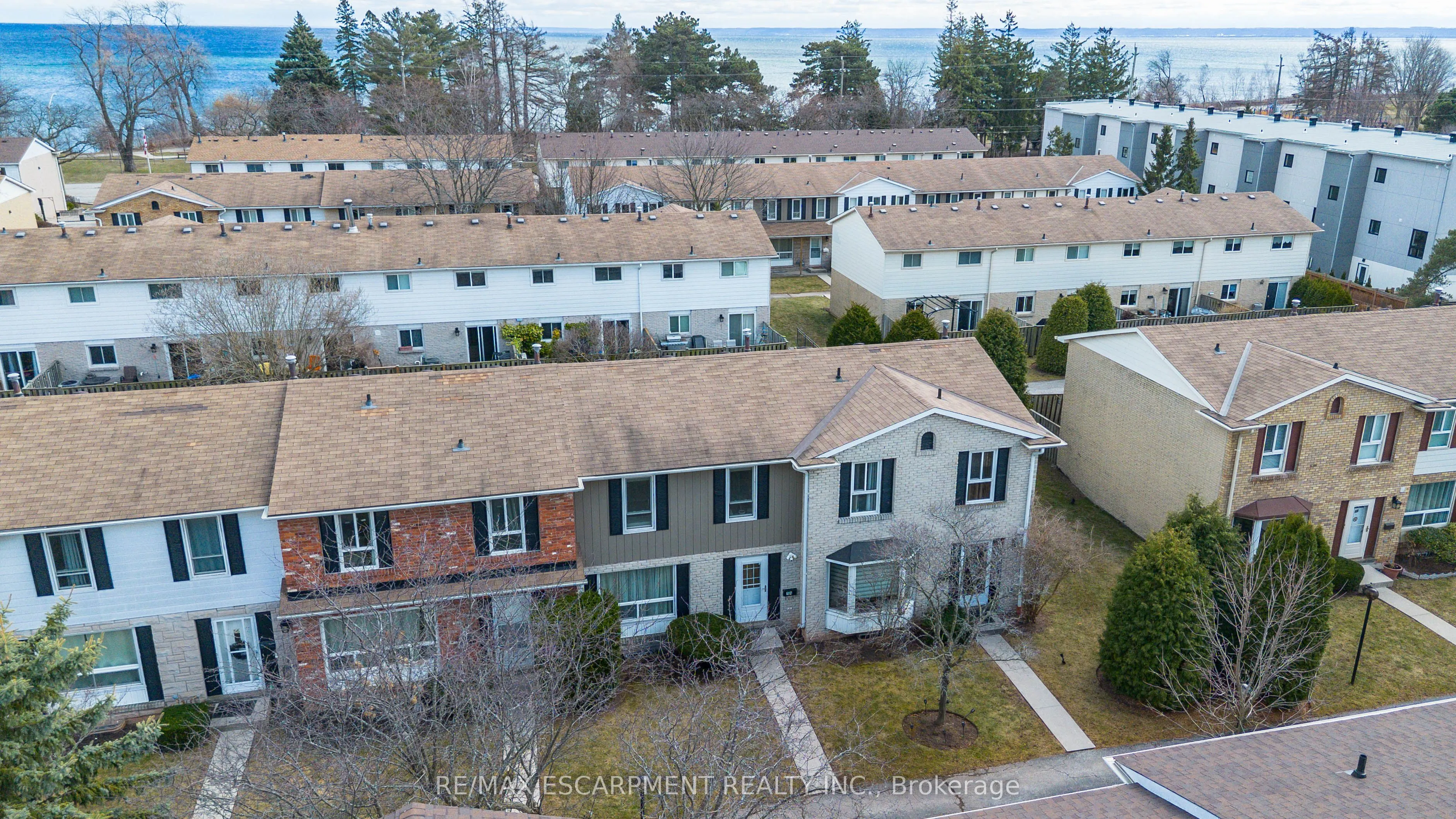 5475 Lakeshore Road #54