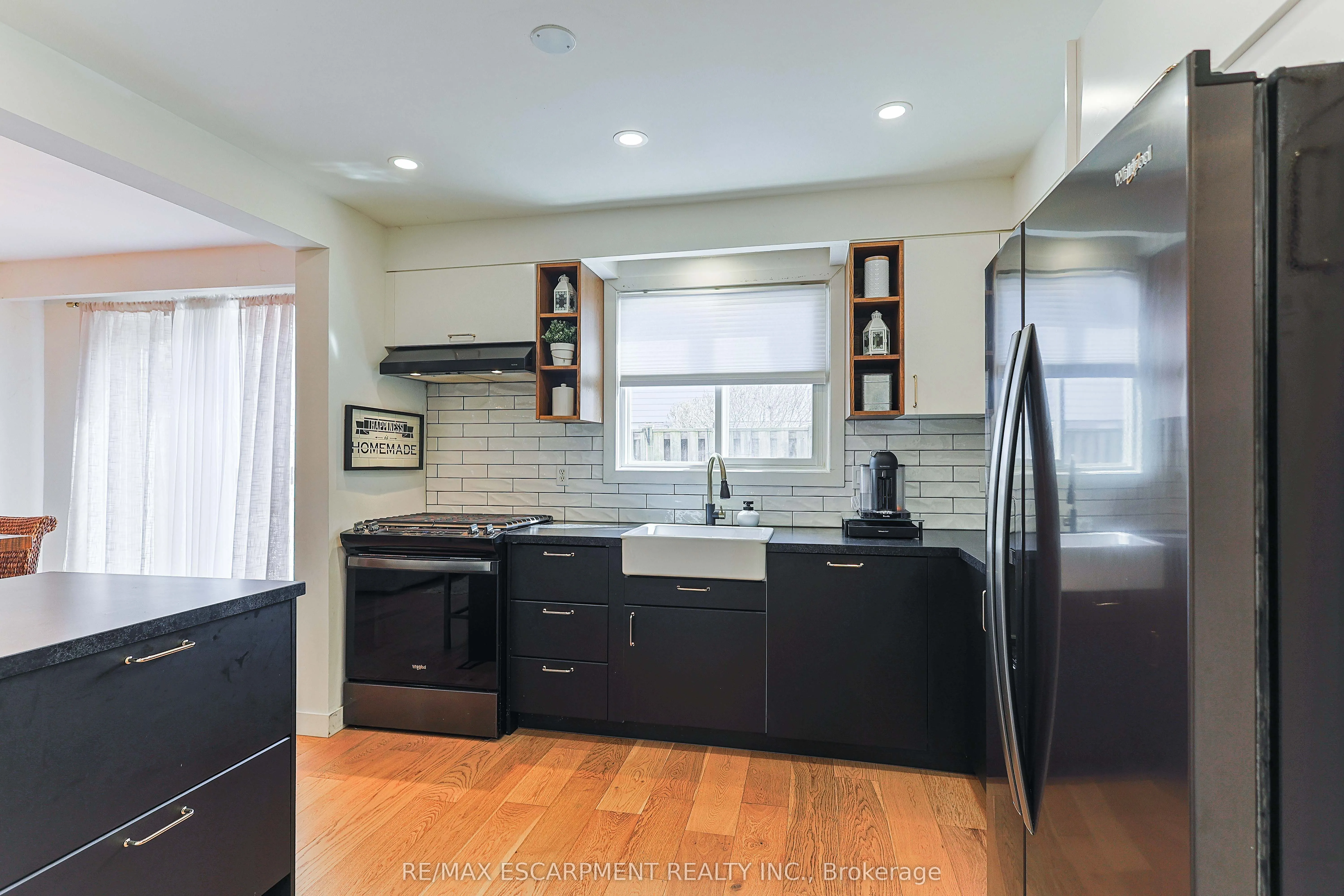 5475 Lakeshore Road #54