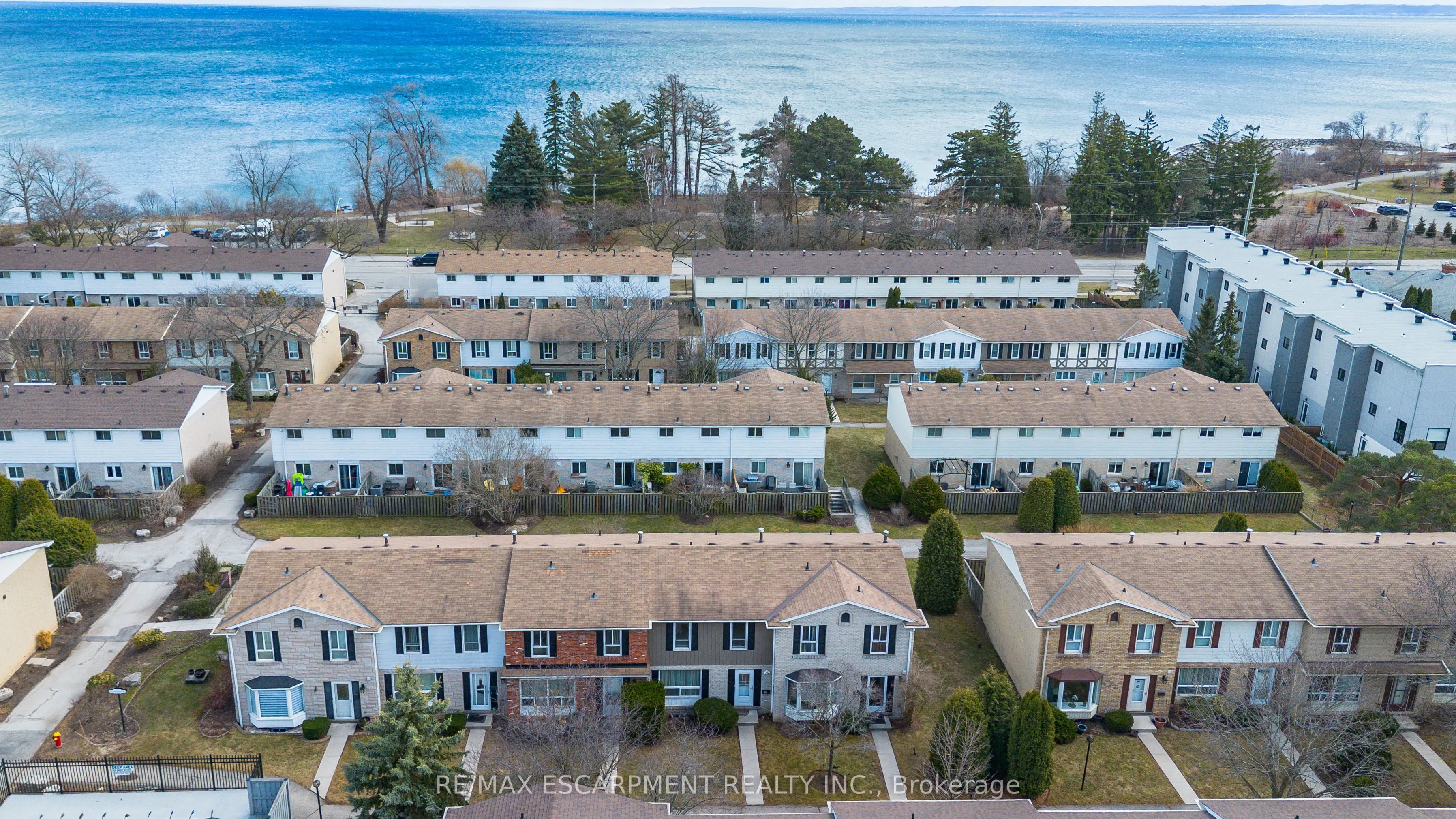 5475 Lakeshore Road #54