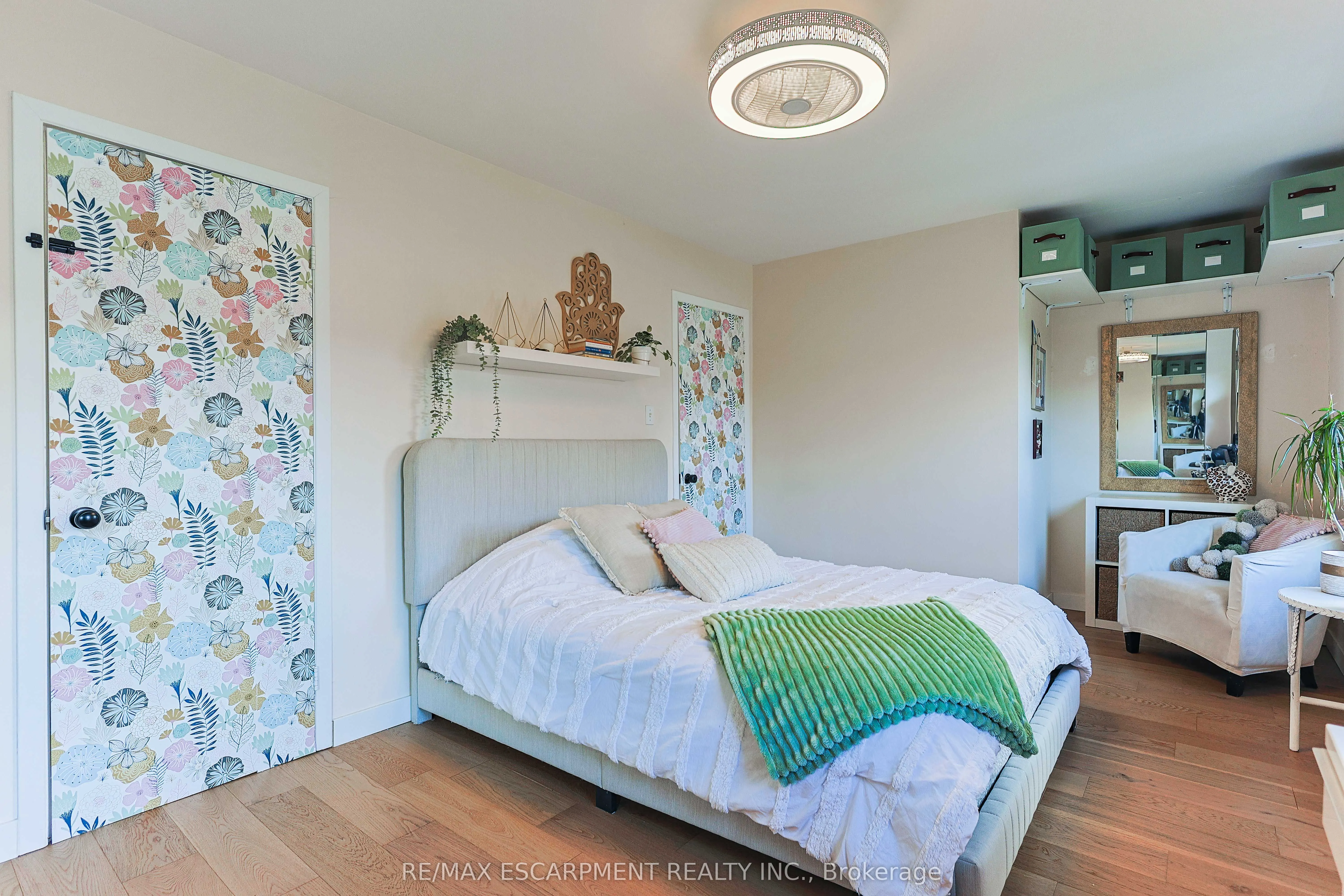 5475 Lakeshore Road #54