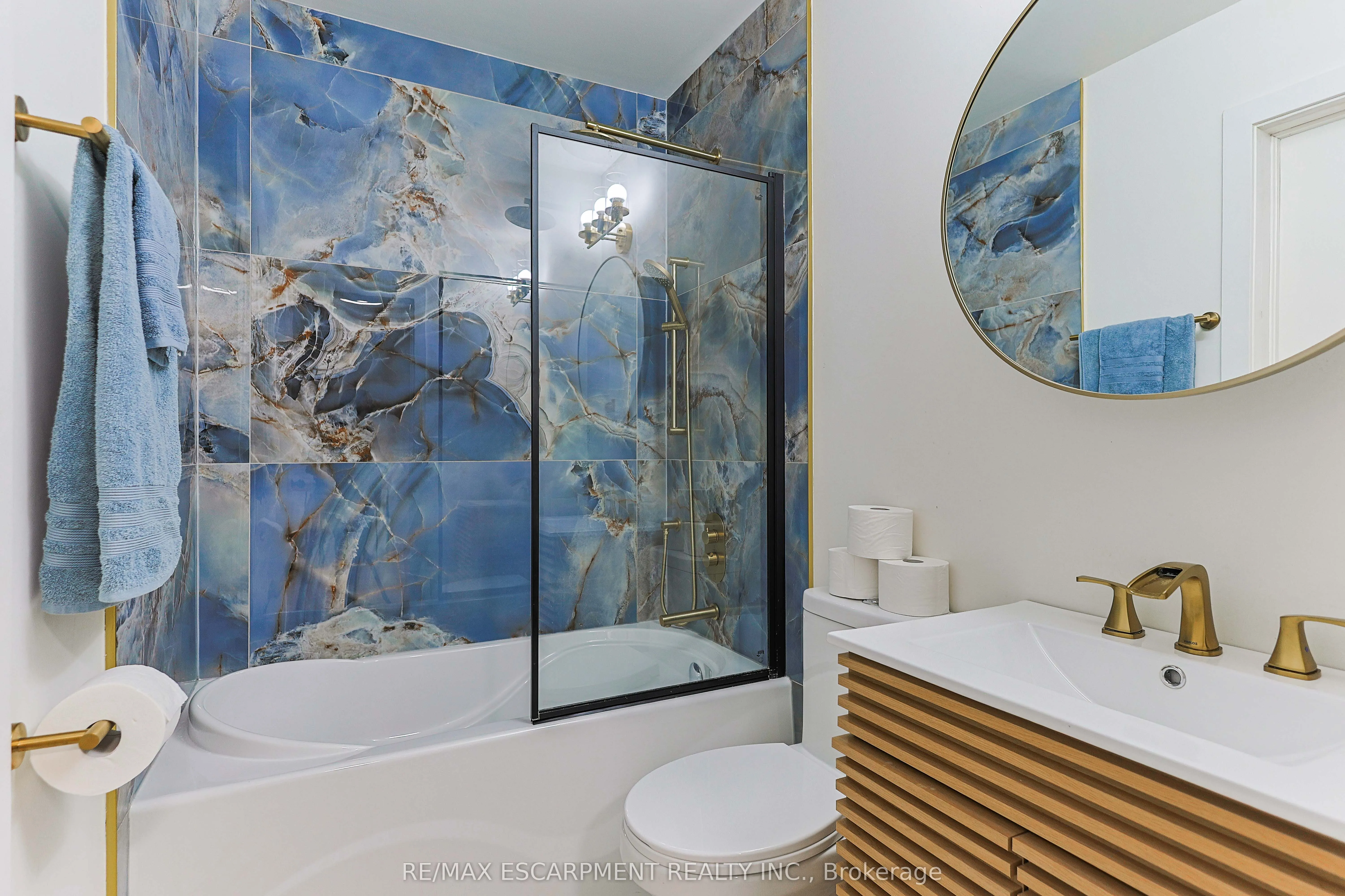 5475 Lakeshore Road #54