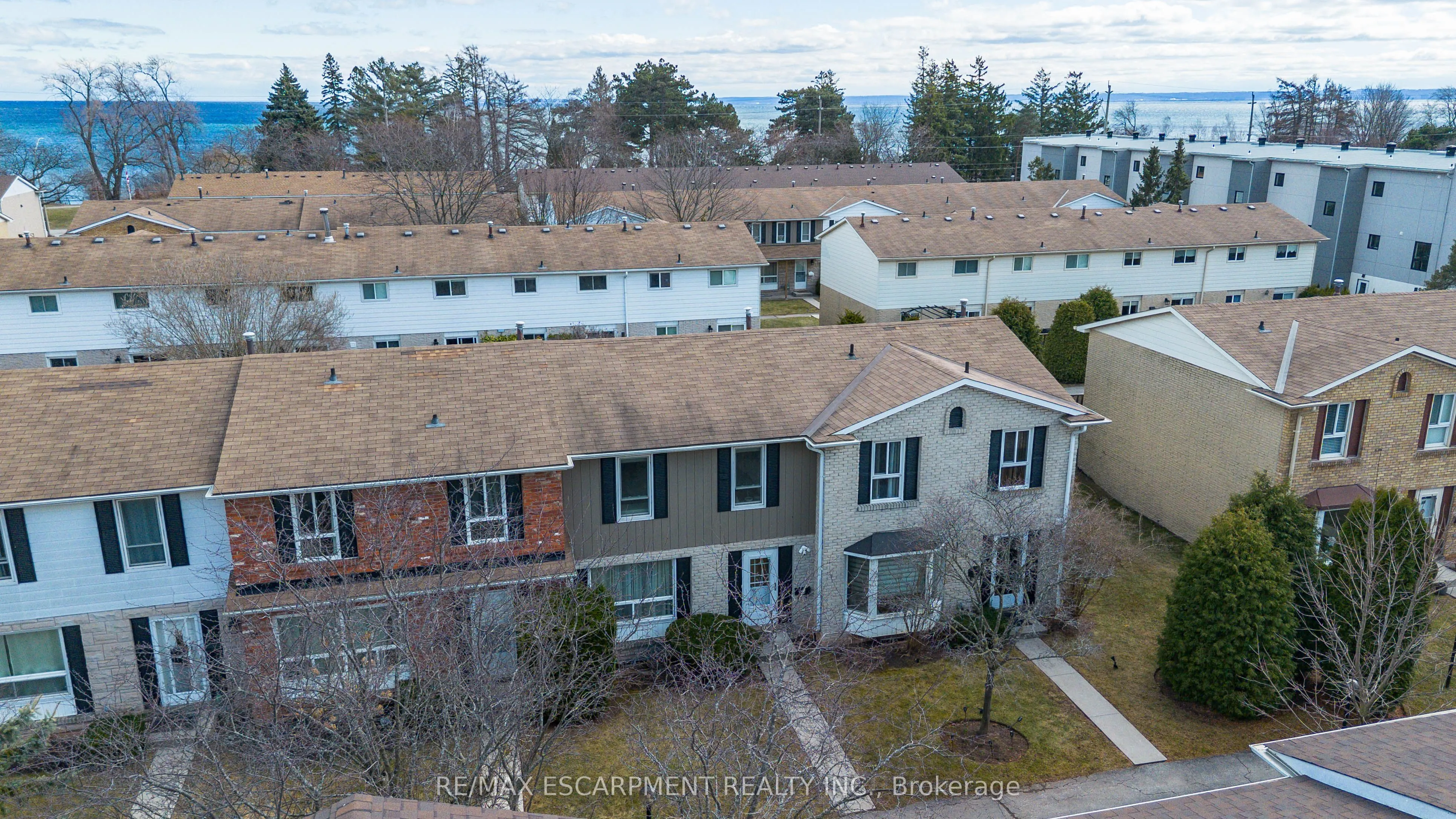 5475 Lakeshore Road #54