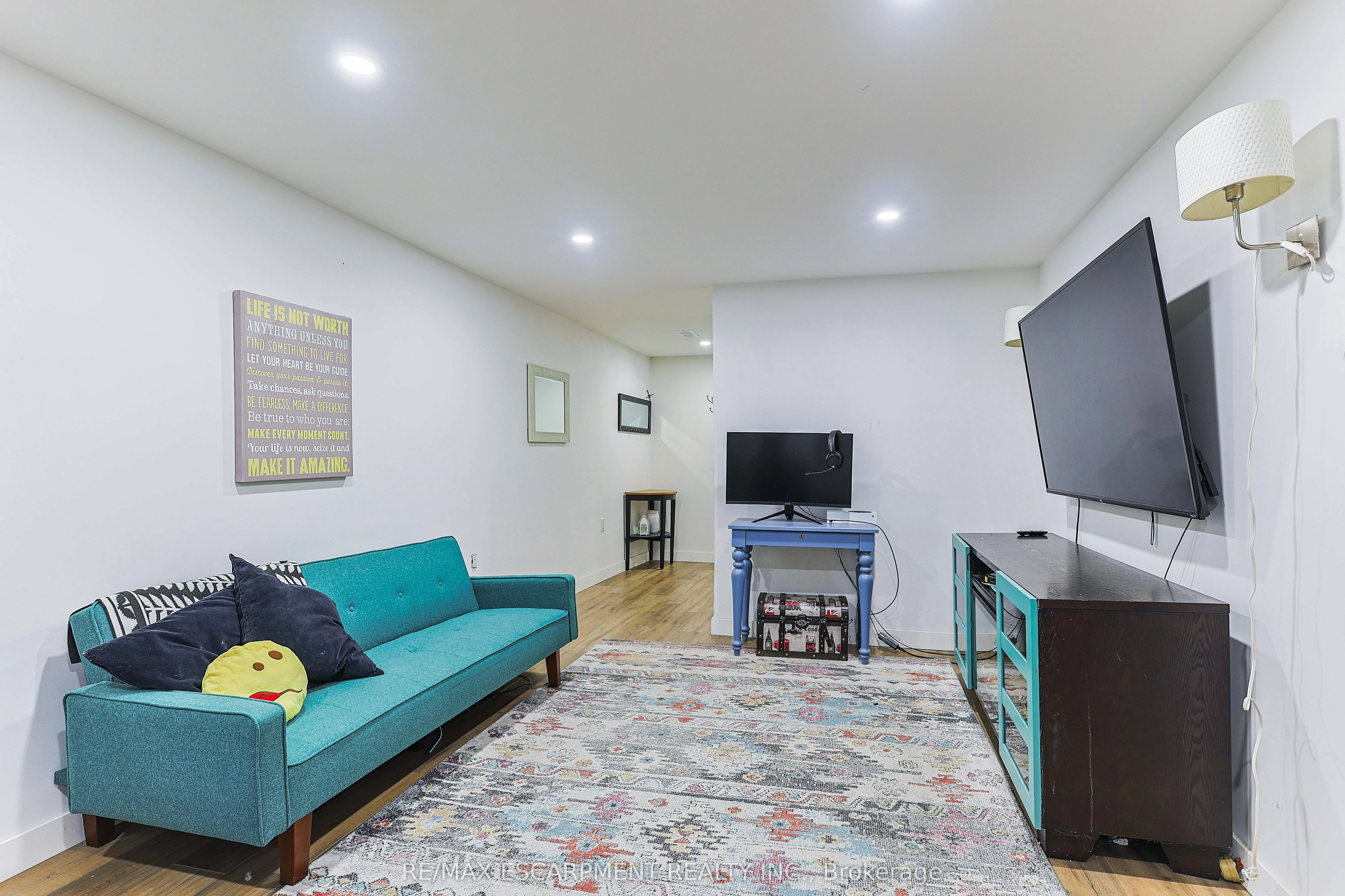 5475 Lakeshore Road #54