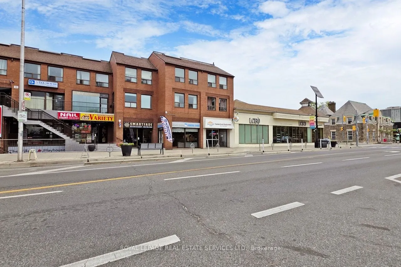 2184 Bloor Street W