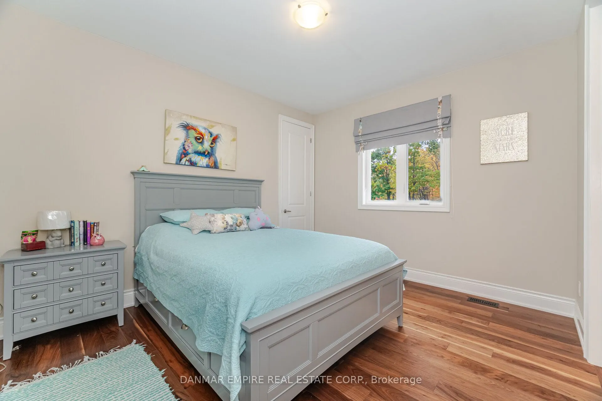 2118 Vineland Crescent