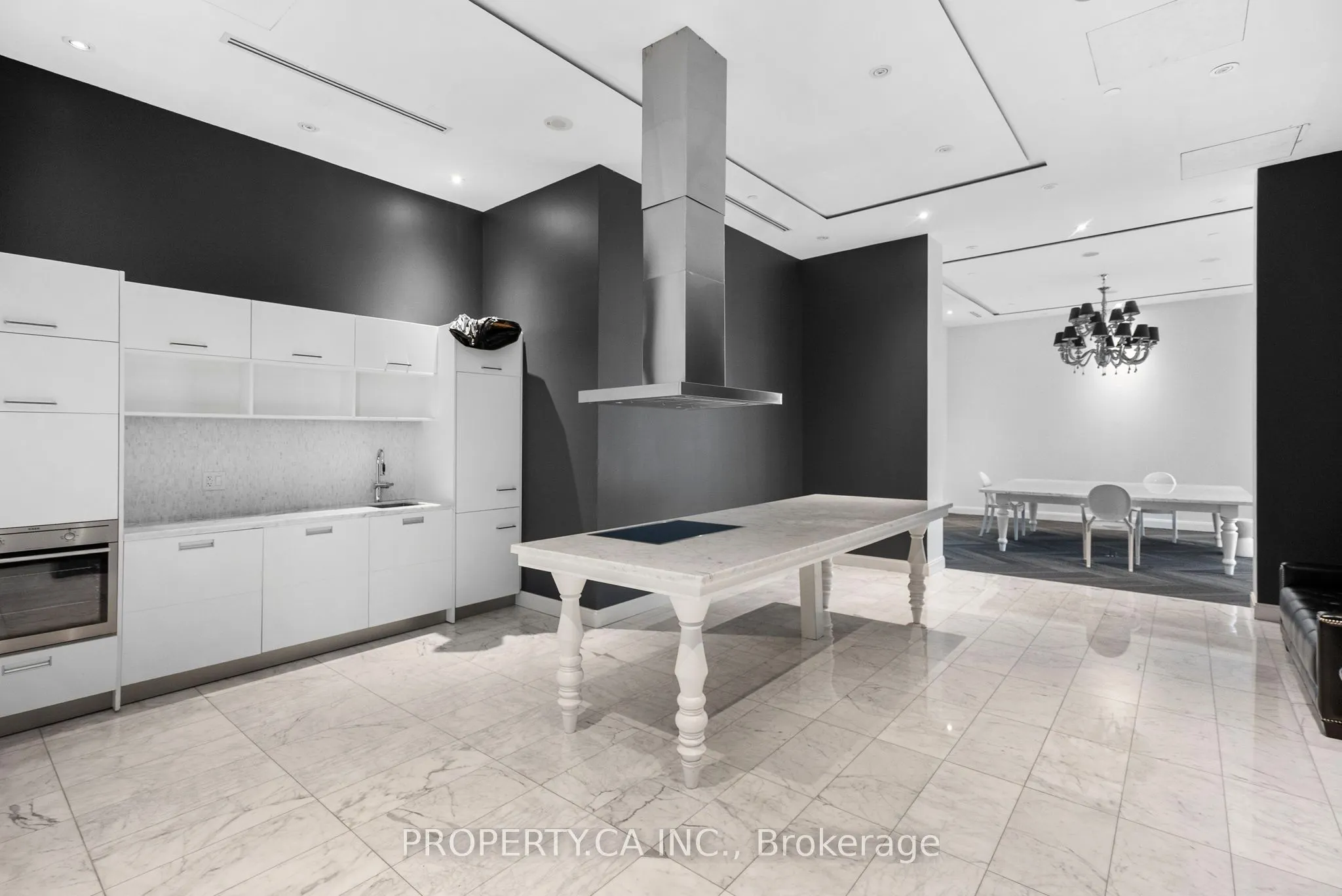 90 Park Lawn Road #1211
