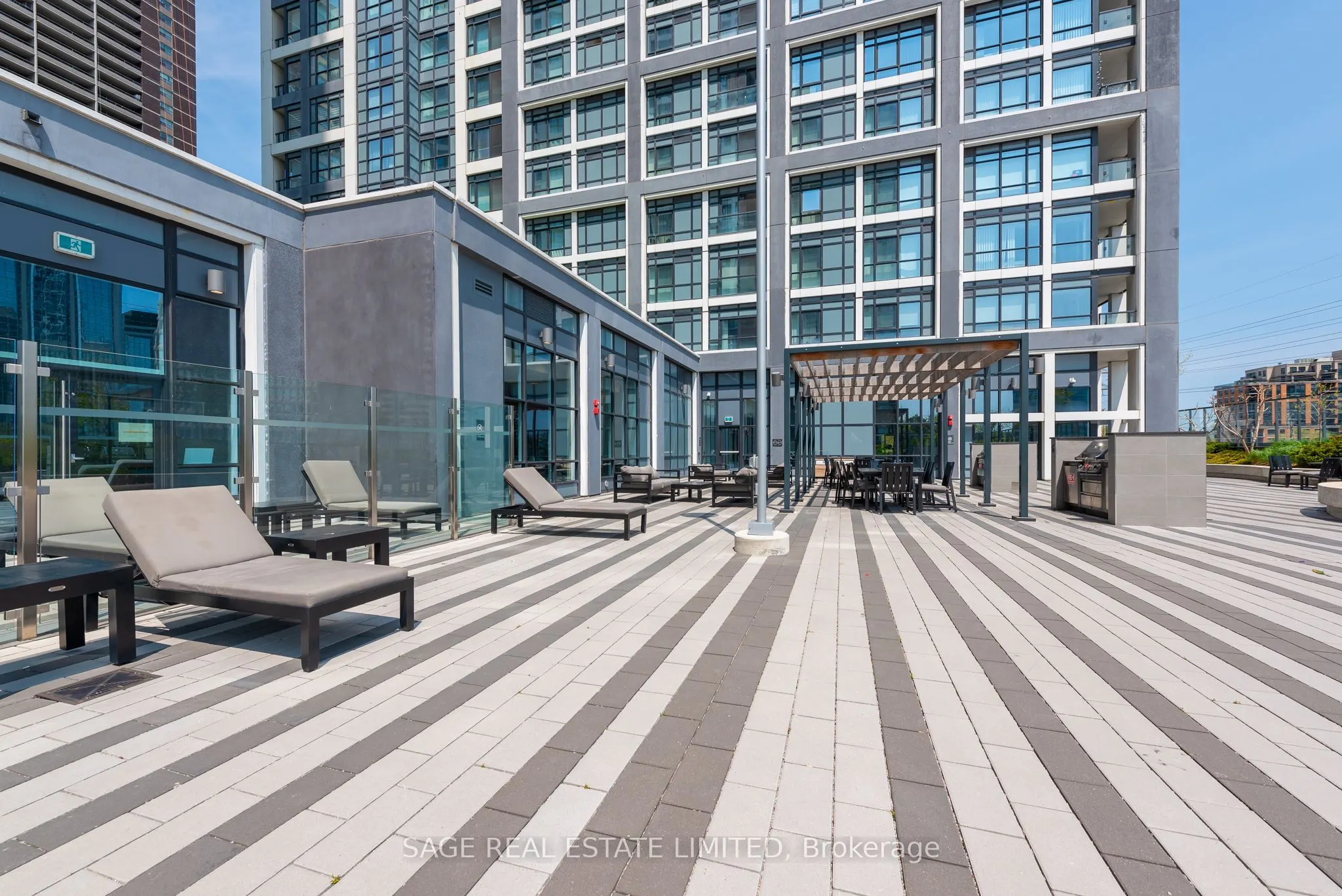 5 Mabelle Avenue #834