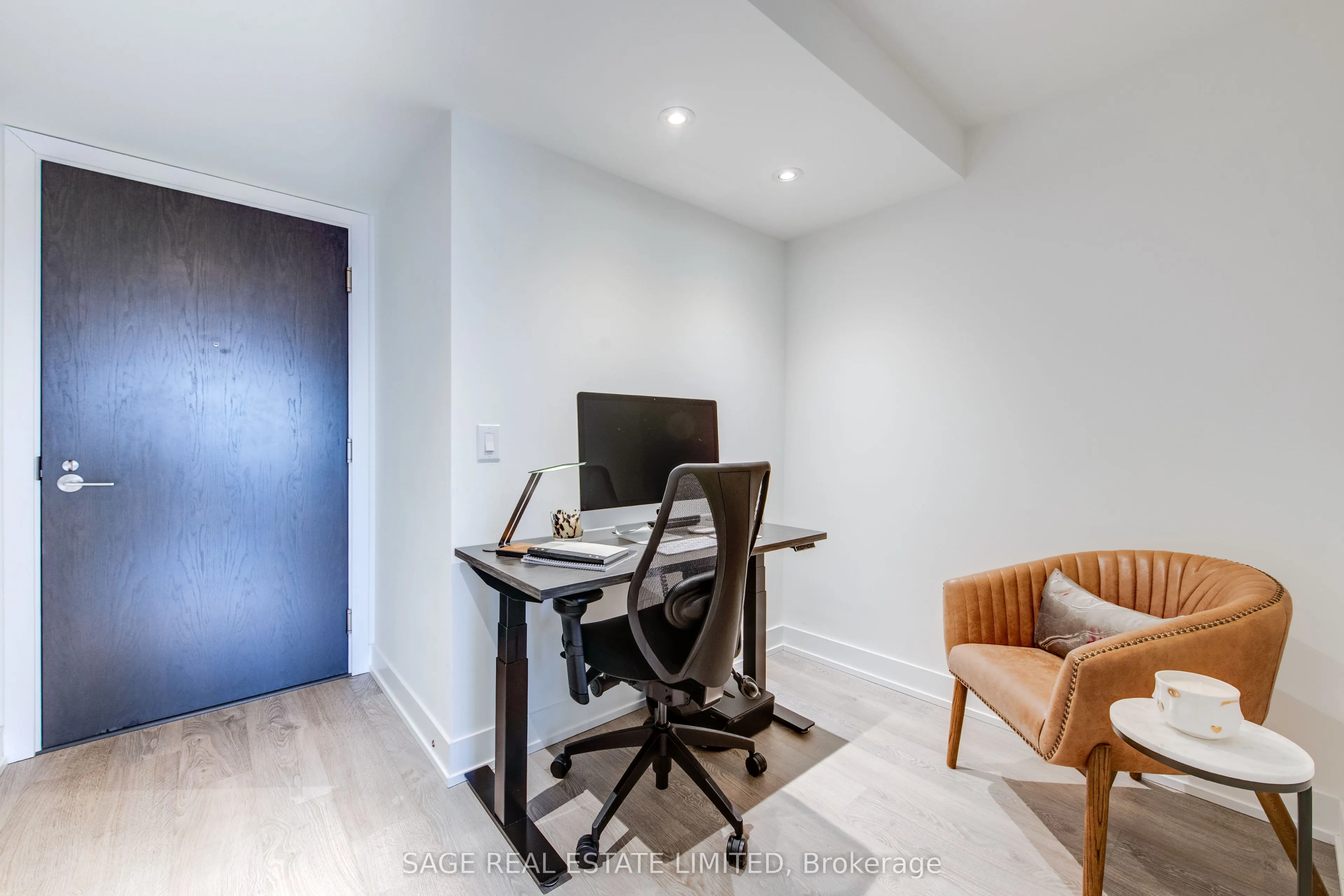 5 Mabelle Avenue #834