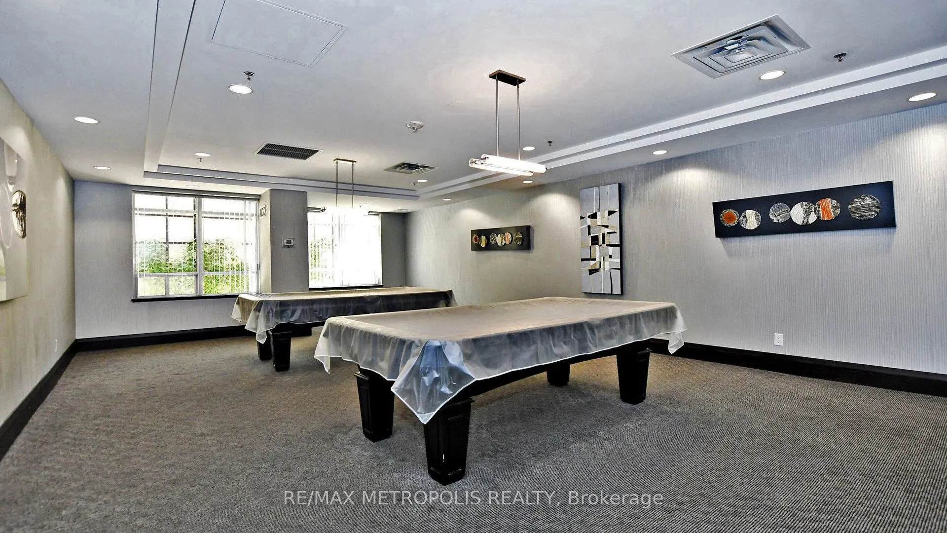 75 King Street E #1609