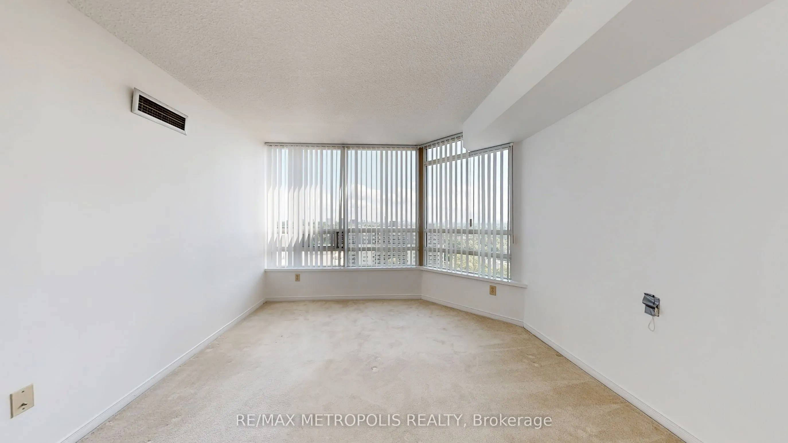75 King Street E #1609