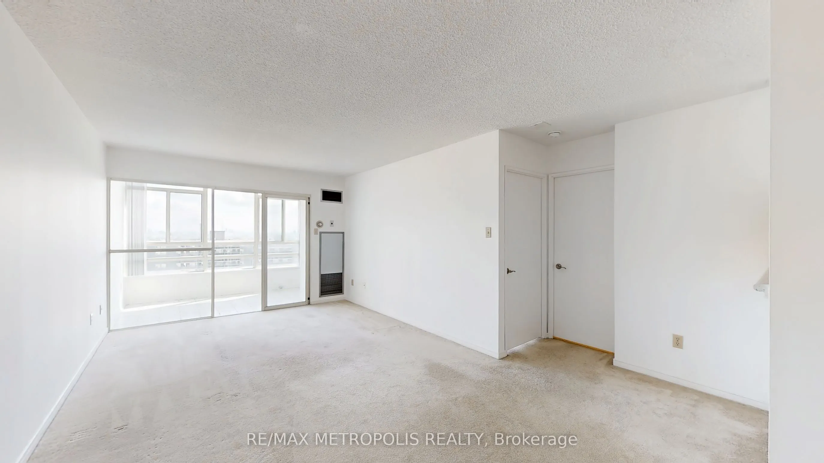 75 King Street E #1609