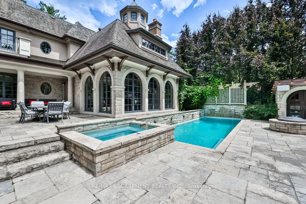 1476 Carmen Drive