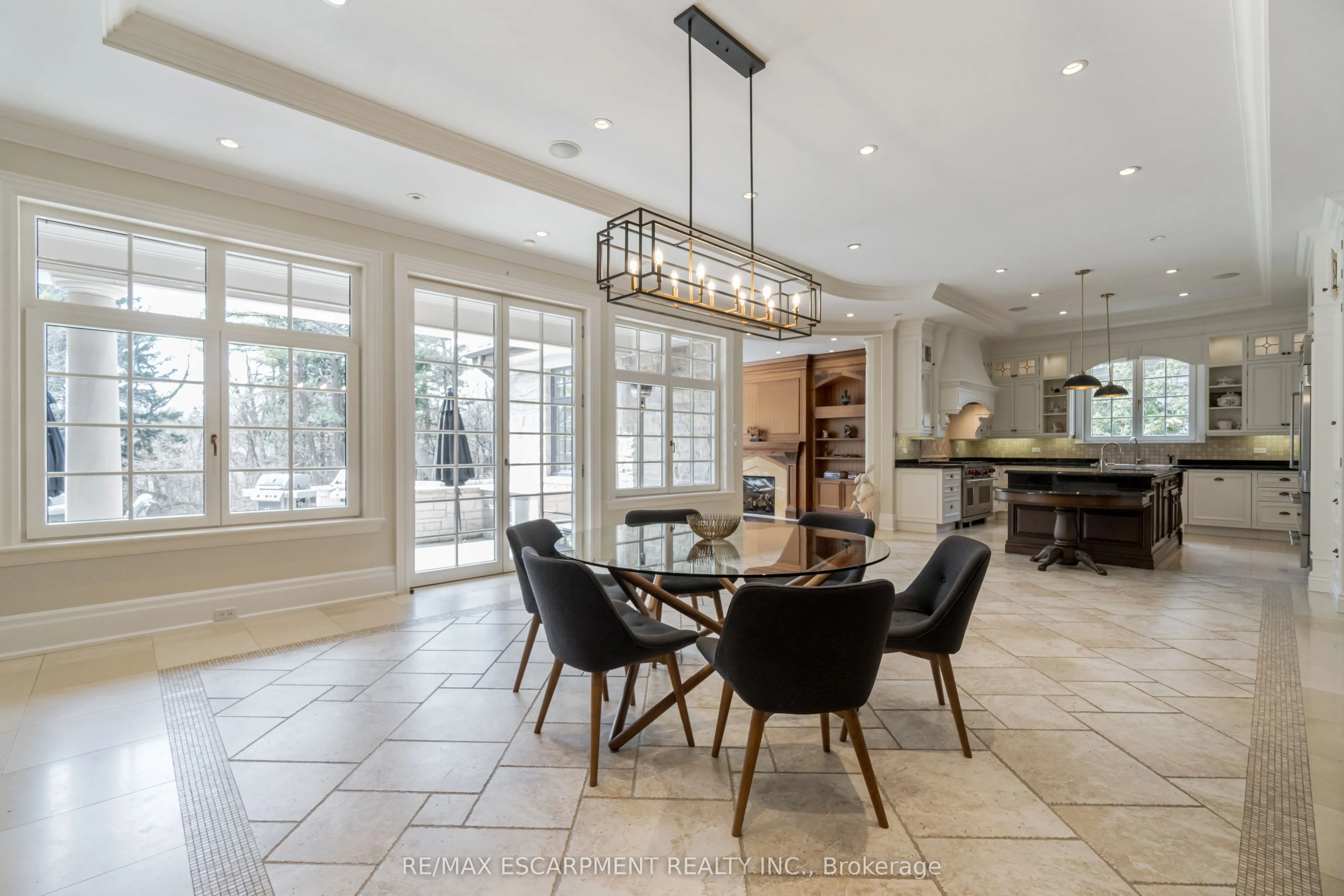 1476 Carmen Drive