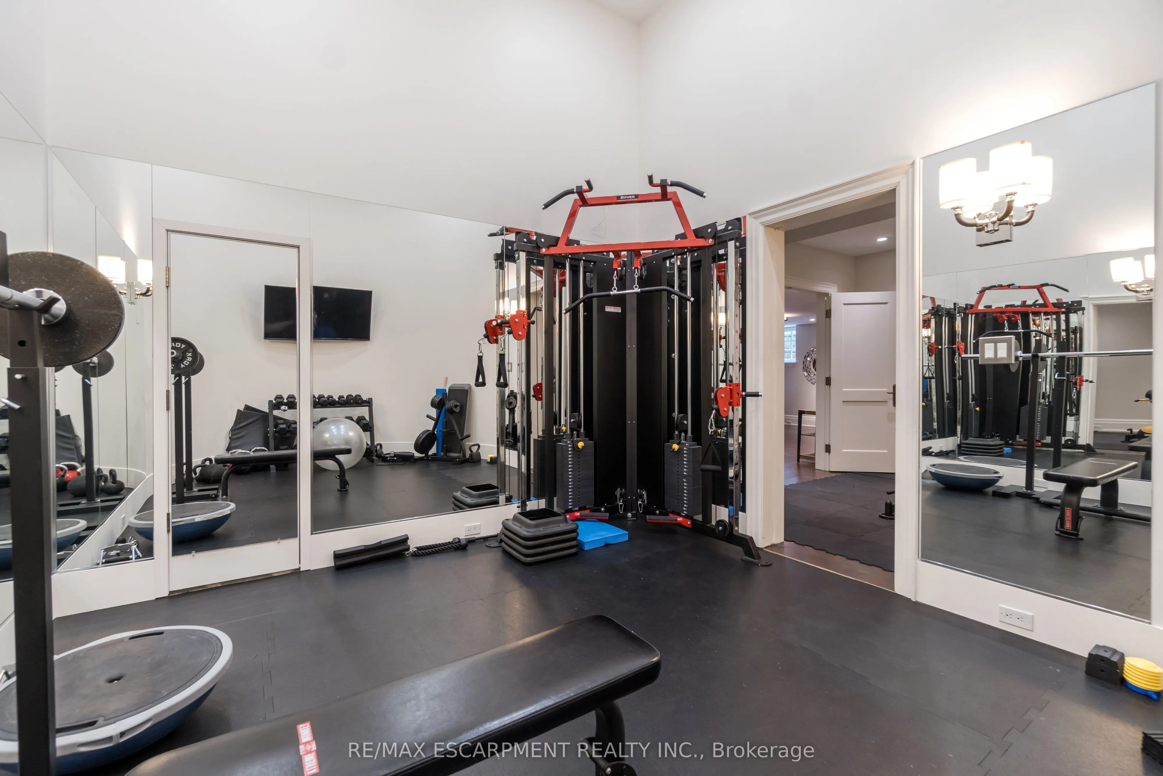 1476 Carmen Drive